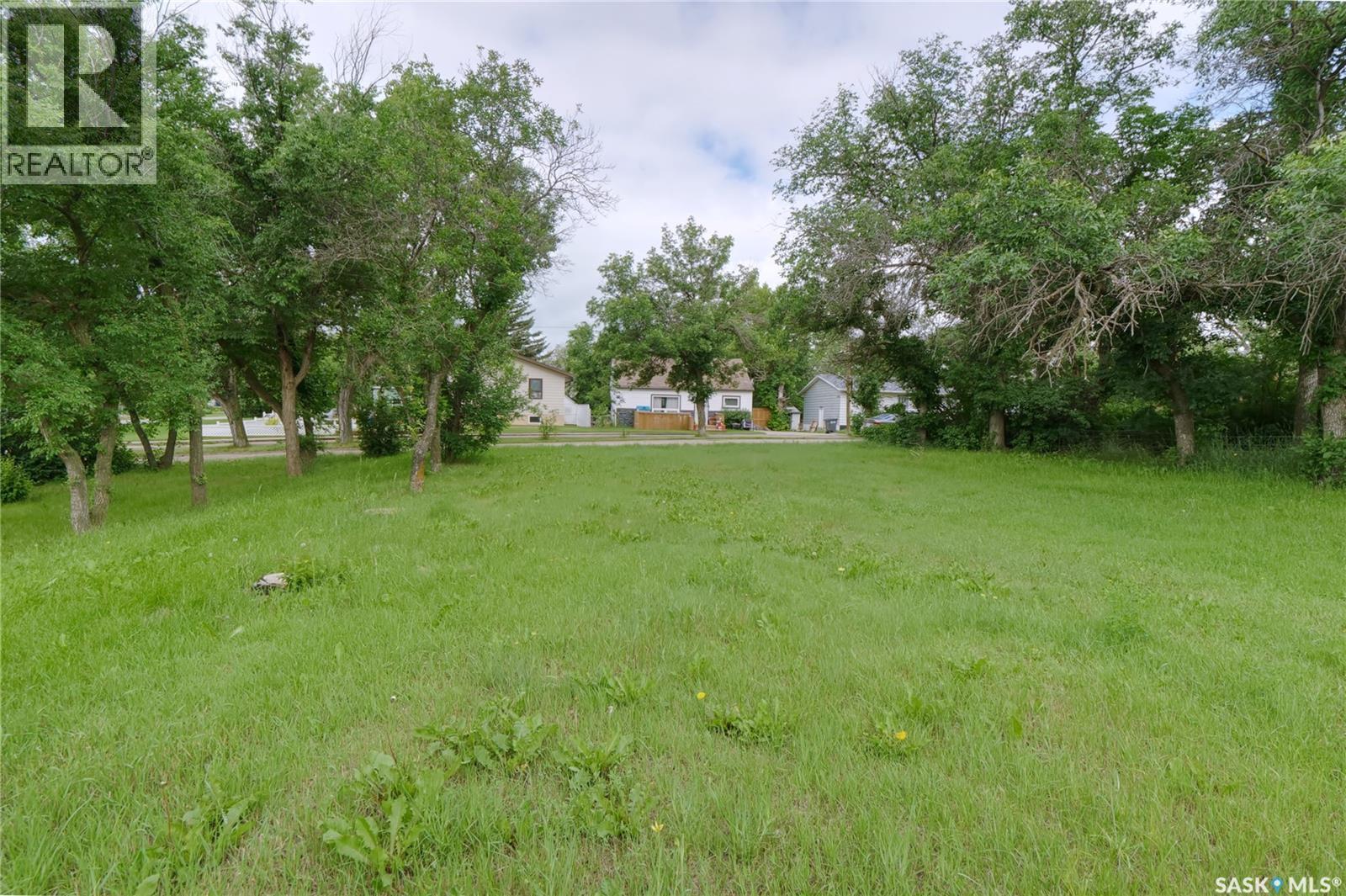 221 1St Street E, Lafleche, SK