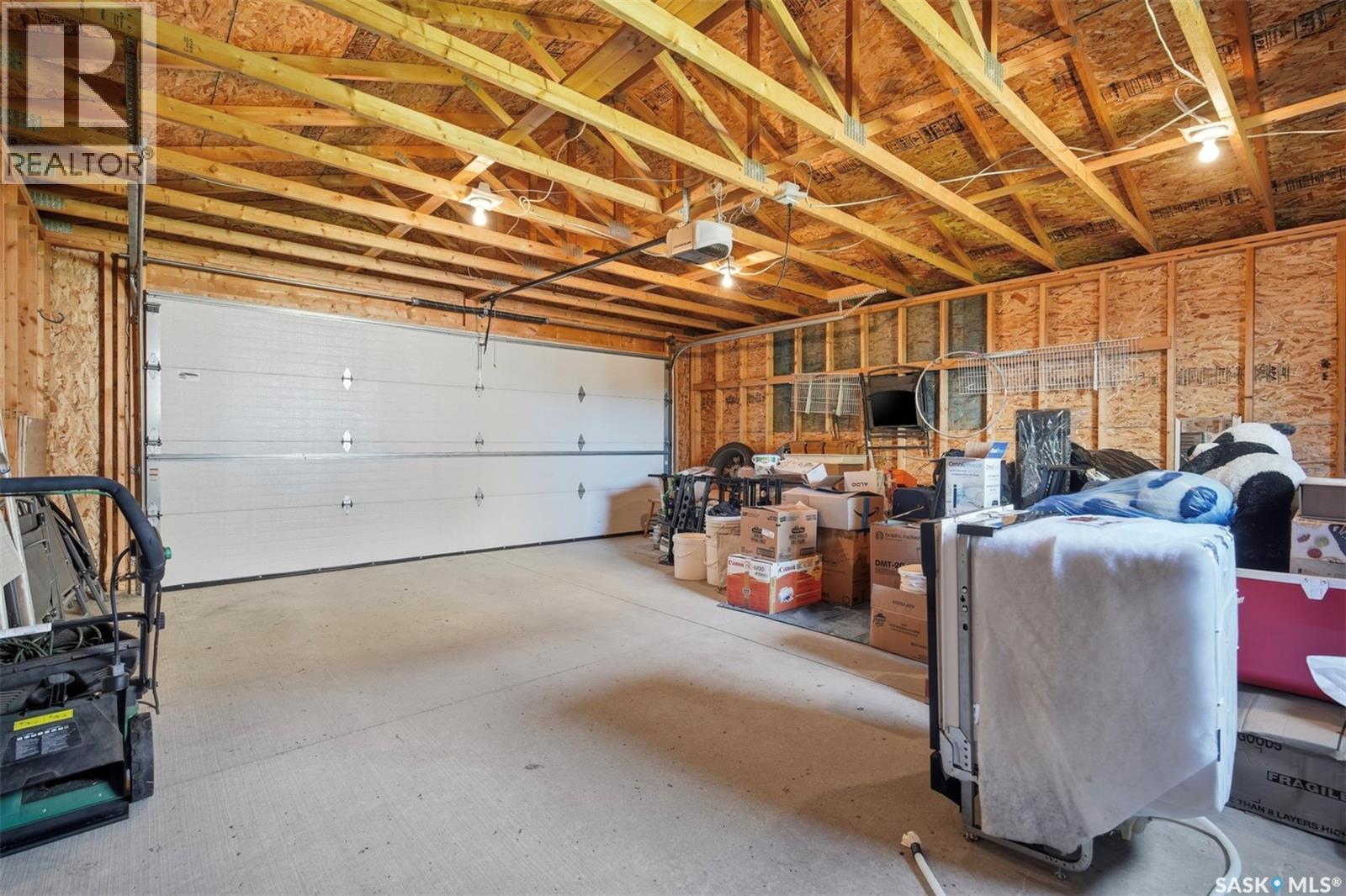 527 Pringle Crescent, Saskatoon, SK