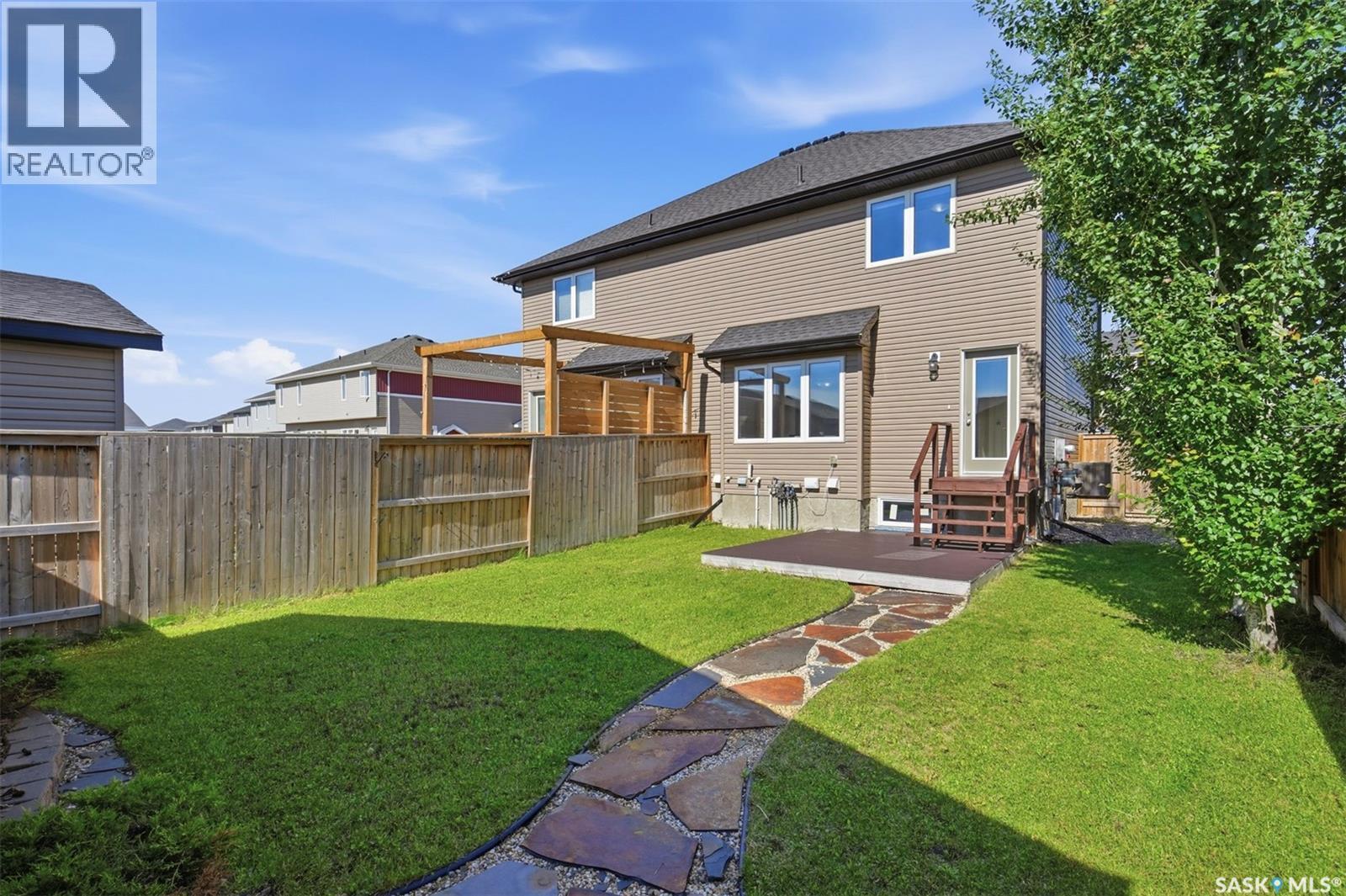 527 Pringle Crescent, Saskatoon, SK