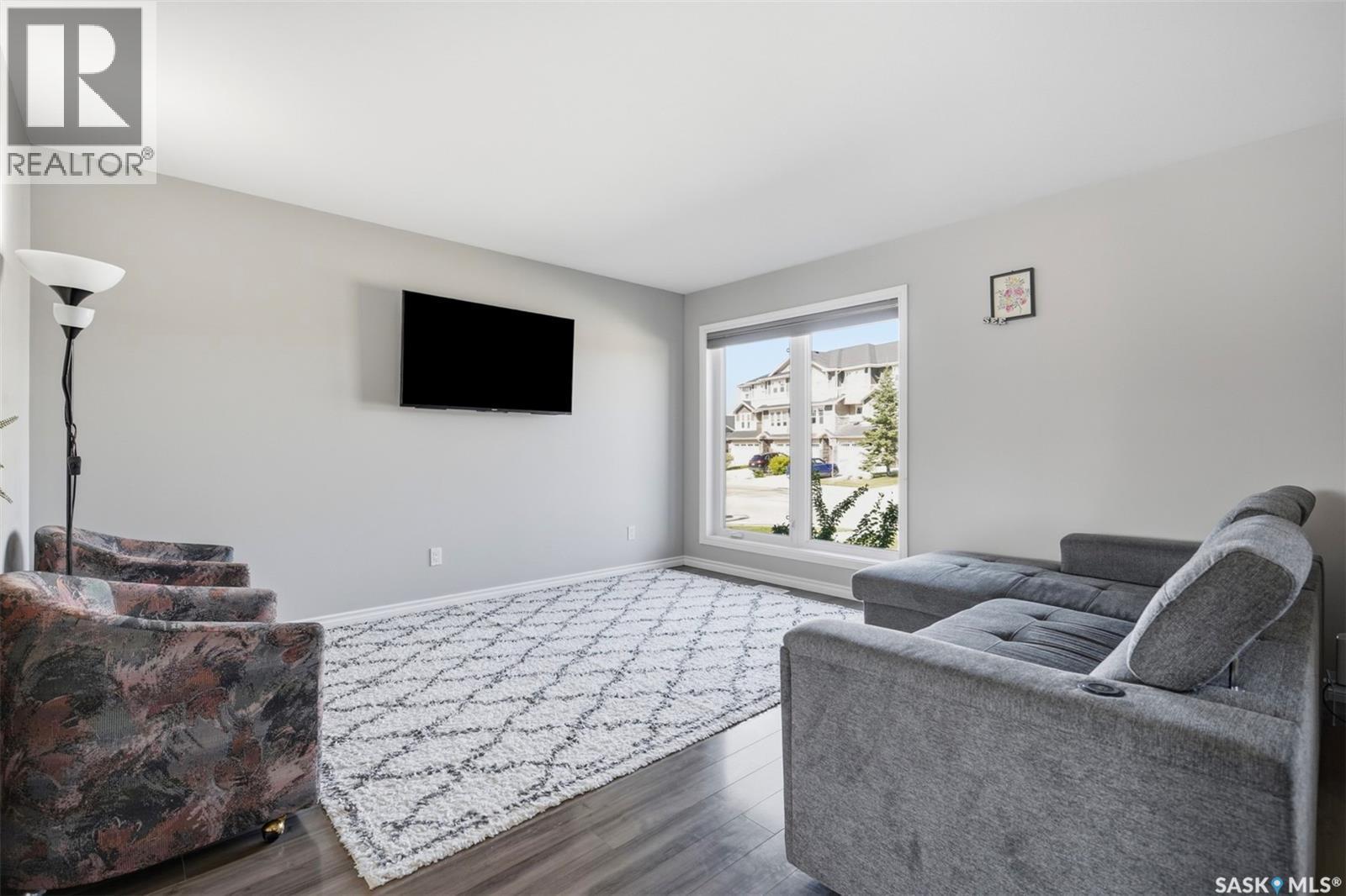 527 Pringle Crescent, Saskatoon, SK