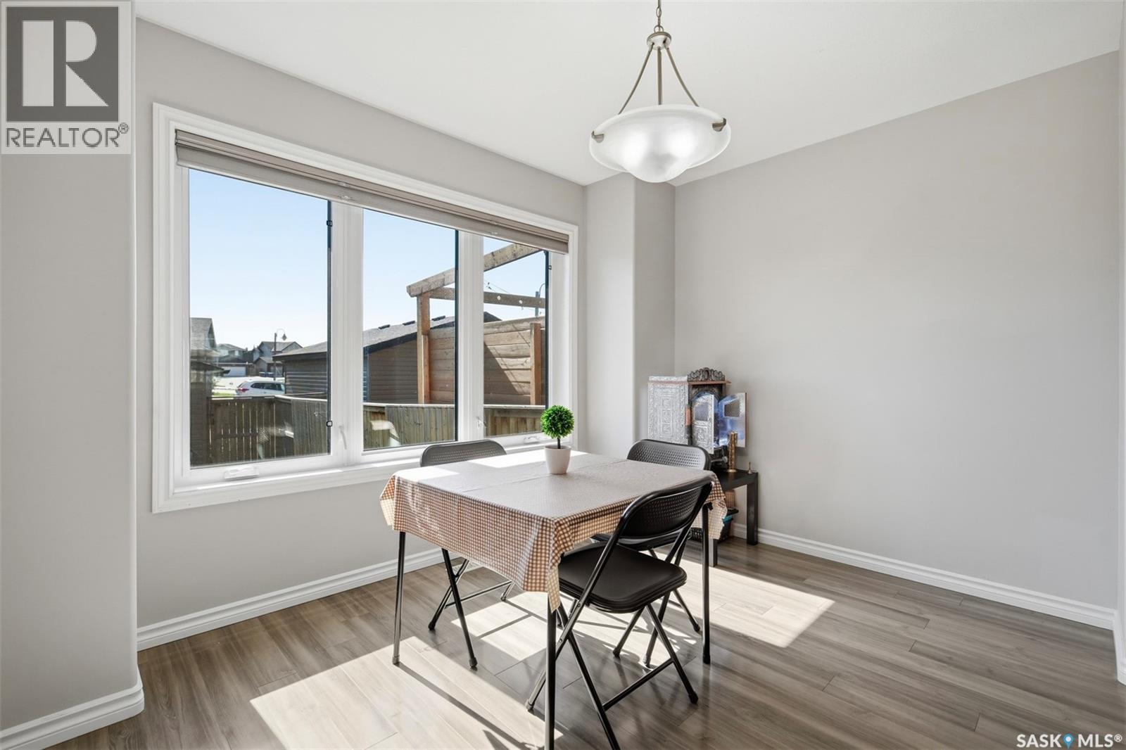 527 Pringle Crescent, Saskatoon, SK