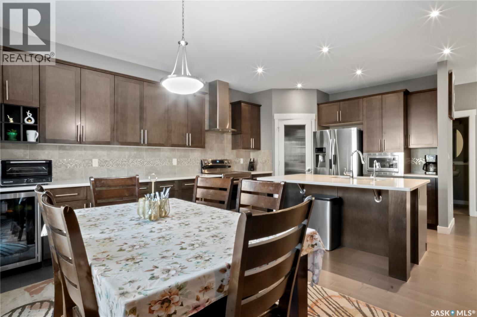 5433 Green Alder Way E, Regina, SK