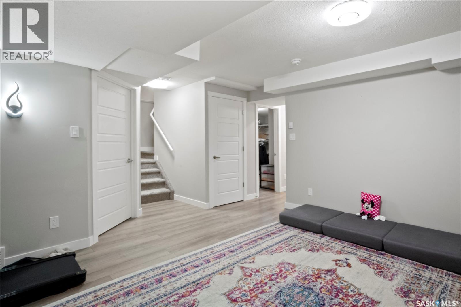 5433 Green Alder Way E, Regina, SK