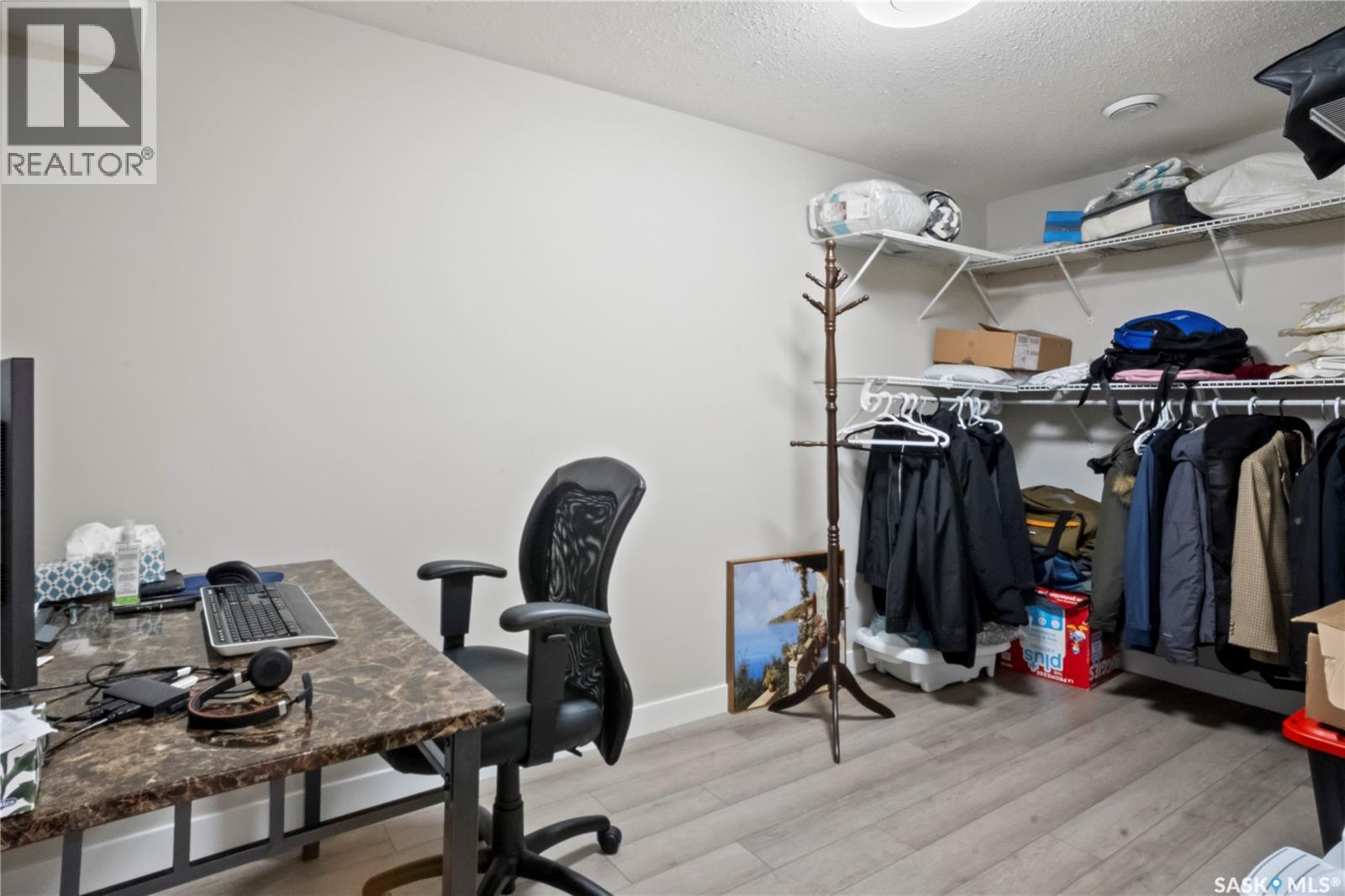 5433 Green Alder Way E, Regina, SK