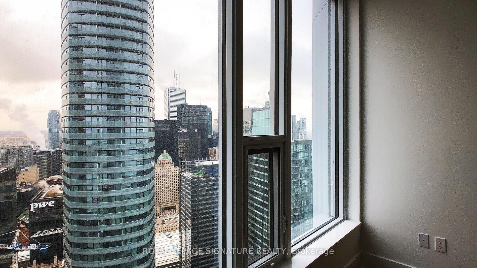 5601-10 York Street, Toronto, ON
