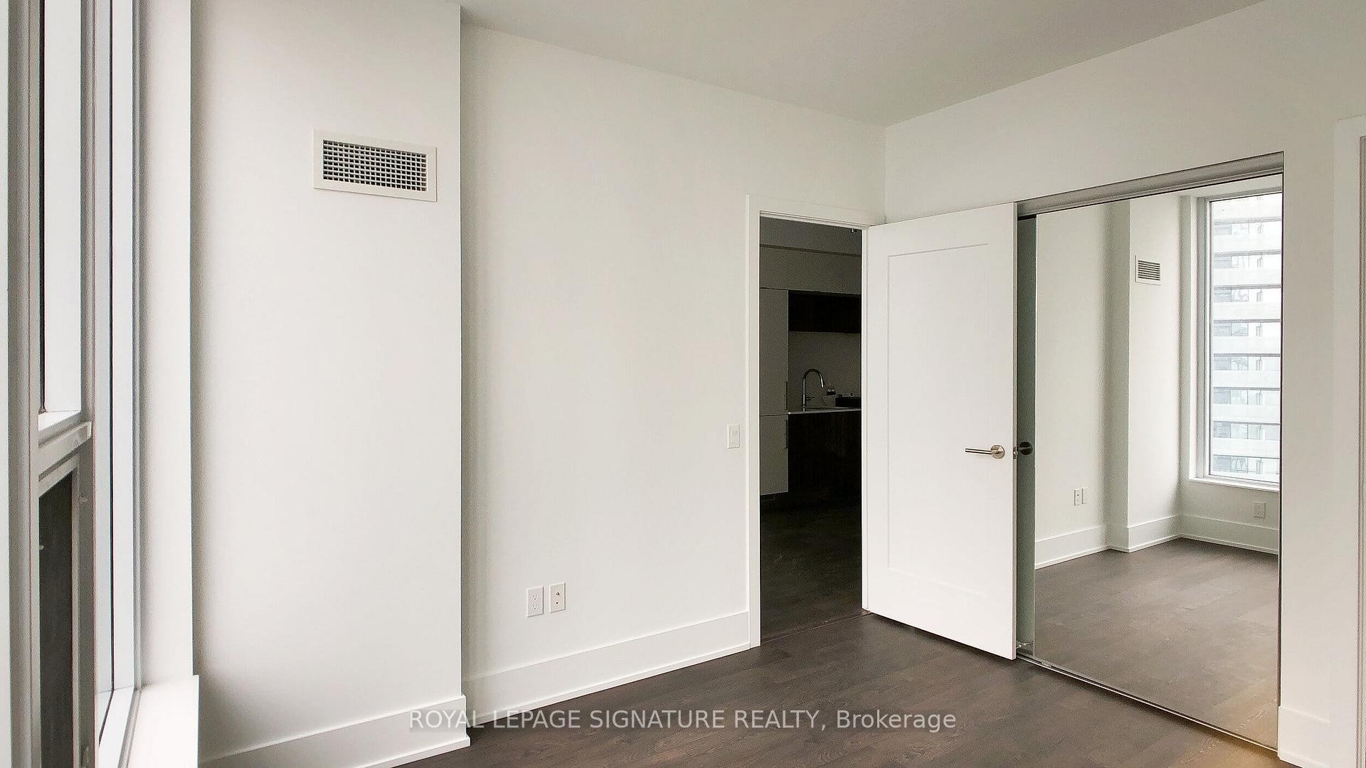 5601-10 York Street, Toronto, ON