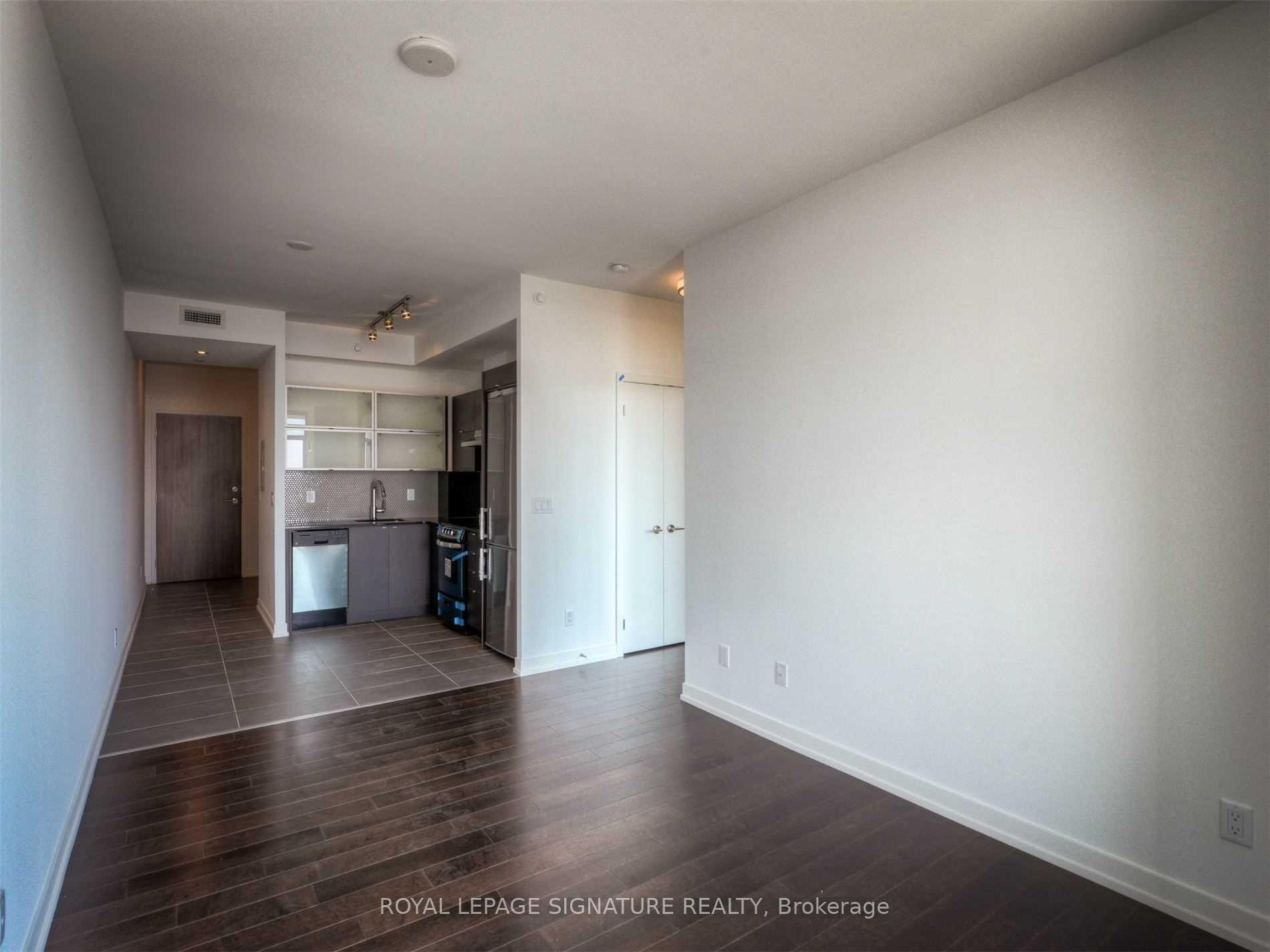 2712-170 Fort York Boulevard, Toronto, ON - Indoor Photo Showing Other Room
