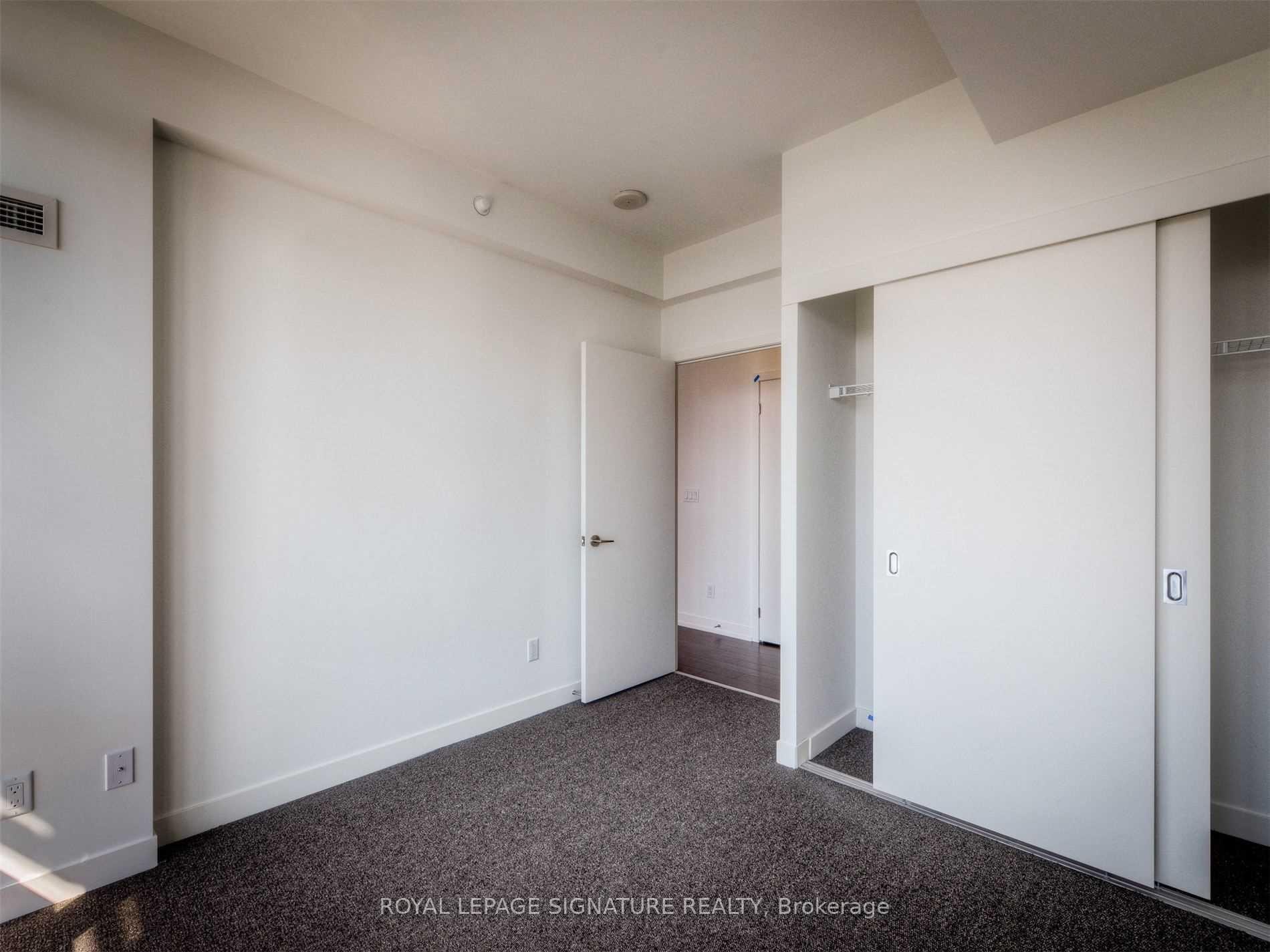 2712-170 Fort York Boulevard, Toronto, ON - Indoor Photo Showing Other Room