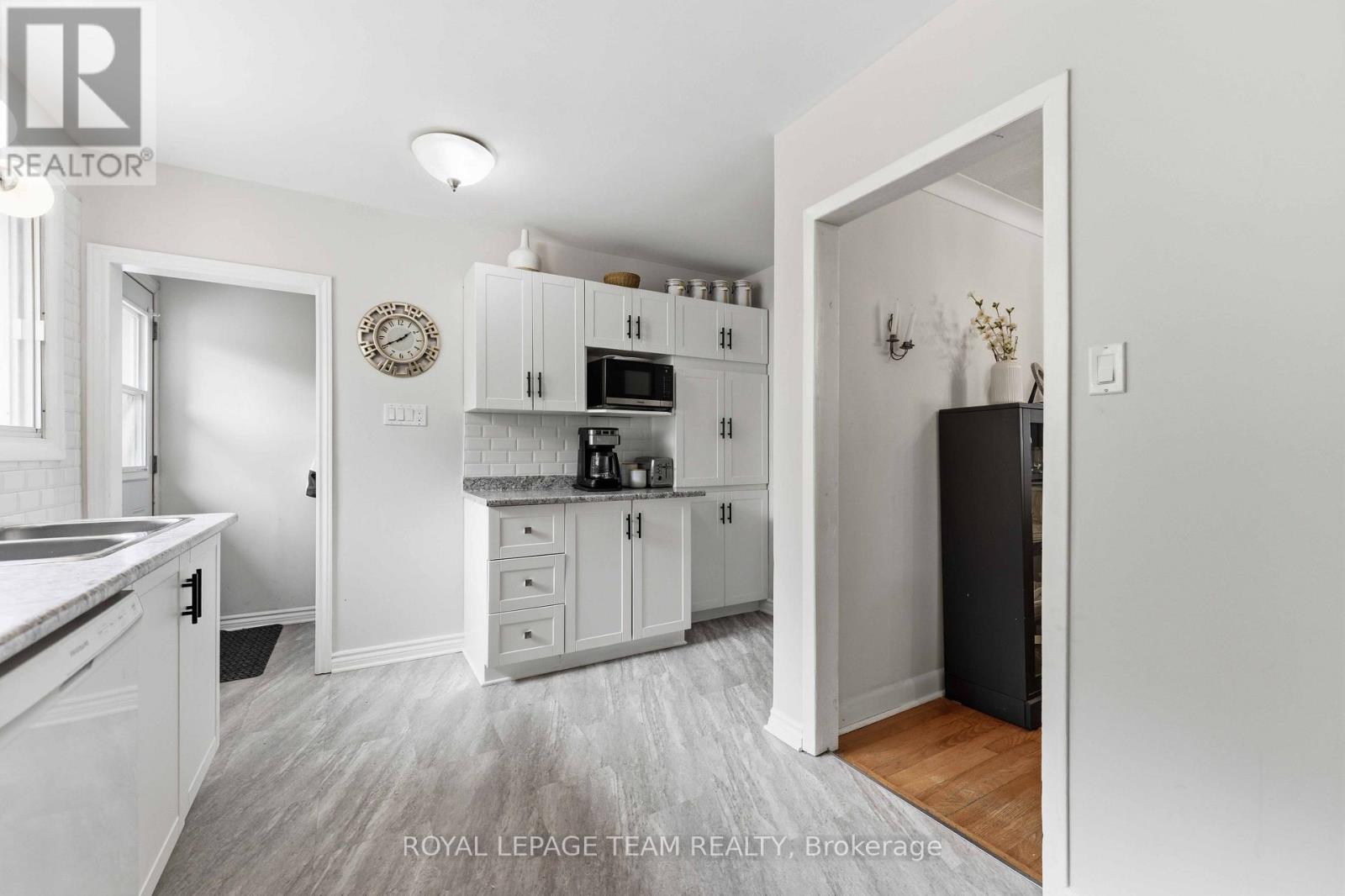 1155 Agincourt Road, Ottawa, ON