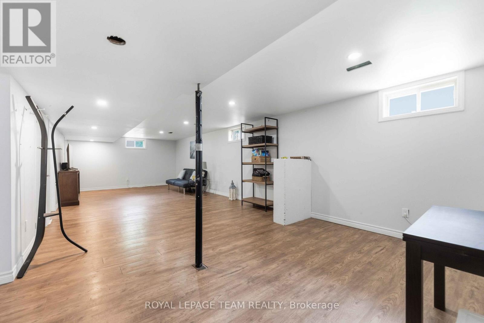 1155 Agincourt Road, Ottawa, ON