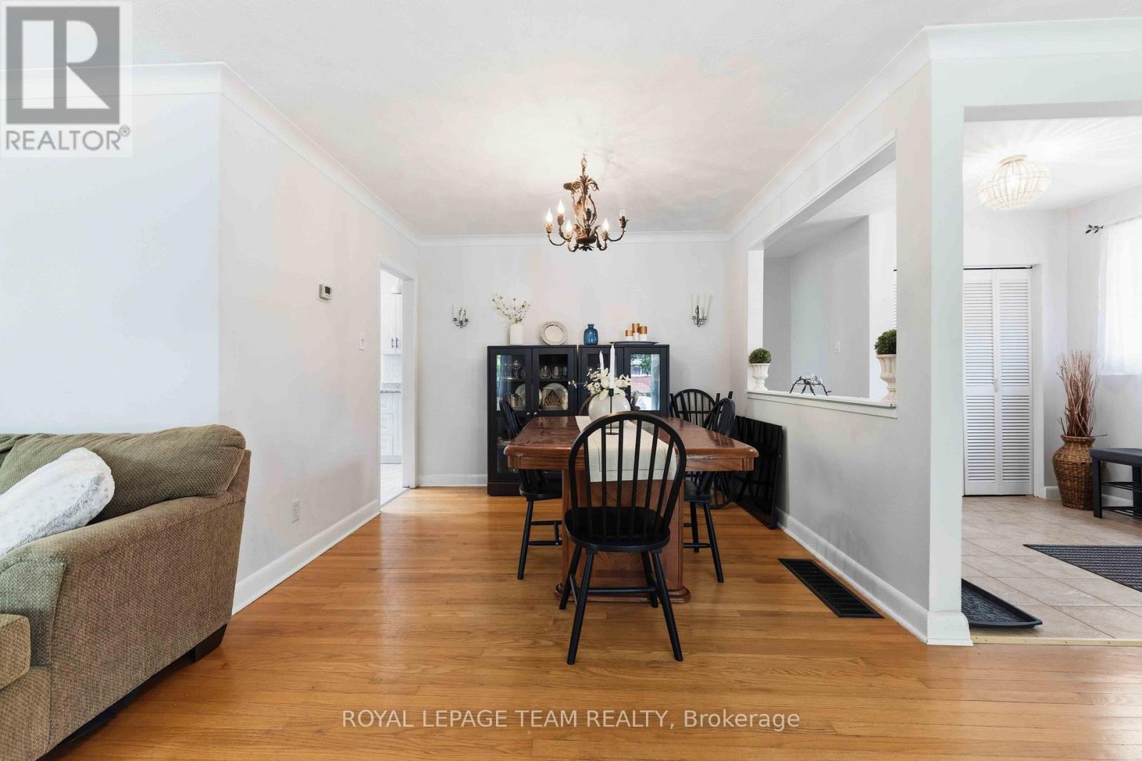 1155 Agincourt Road, Ottawa, ON