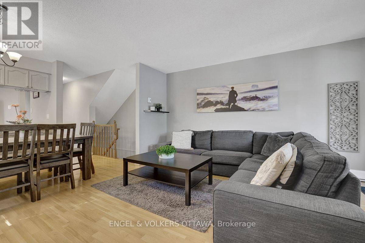 382 Briston Private, Ottawa, ON