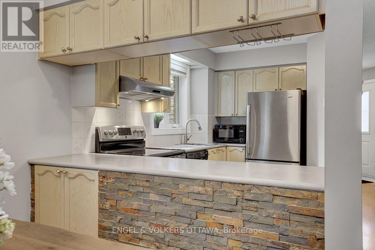 382 Briston Private, Ottawa, ON