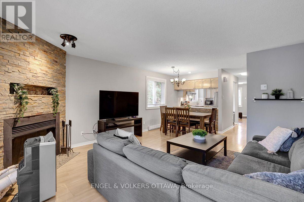 382 Briston Private, Ottawa, ON