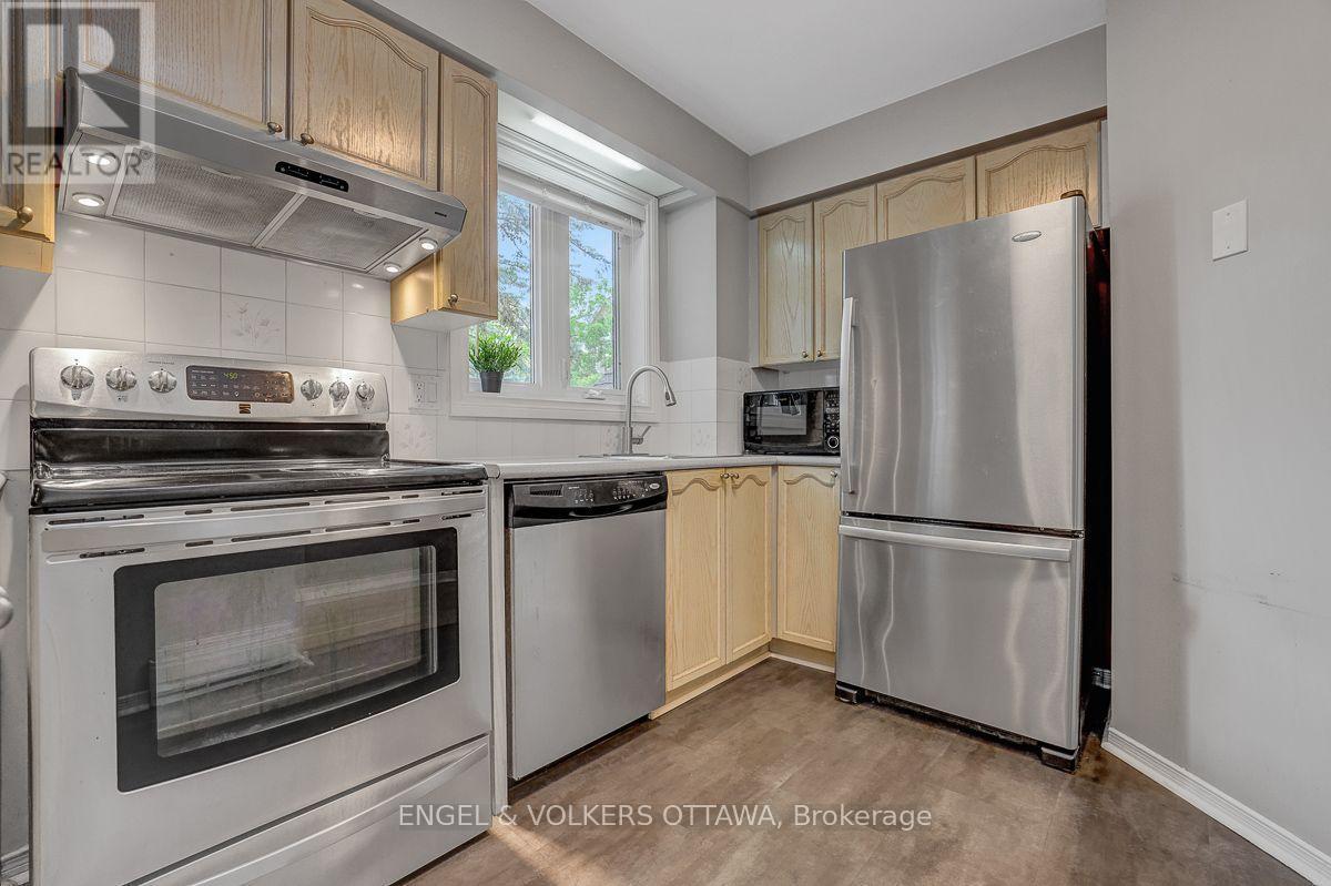 382 Briston Private, Ottawa, ON