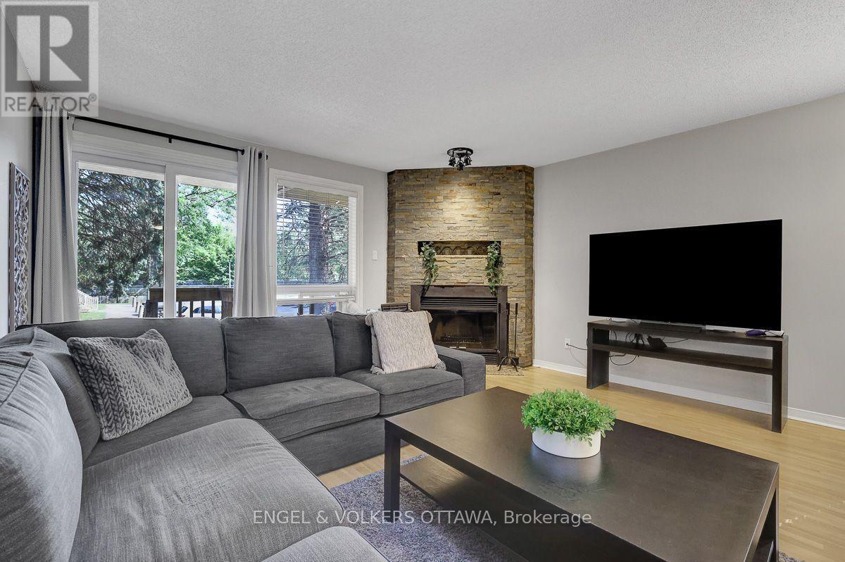 382 Briston Private, Ottawa, ON