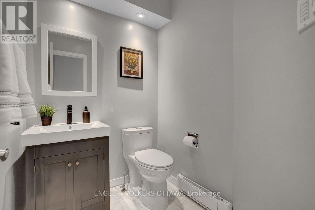 382 Briston Private, Ottawa, ON