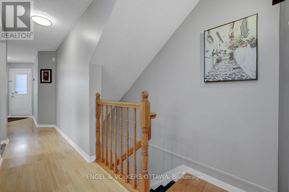 382 Briston Private, Ottawa, ON