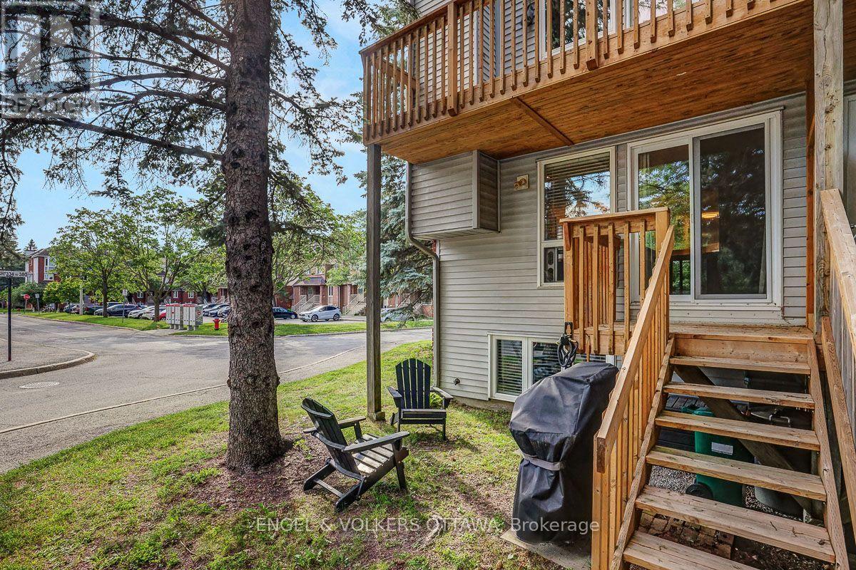 382 Briston Private, Ottawa, ON