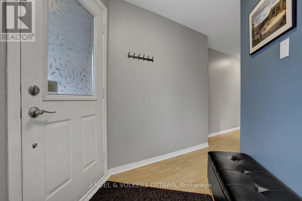 382 Briston Private, Ottawa, ON