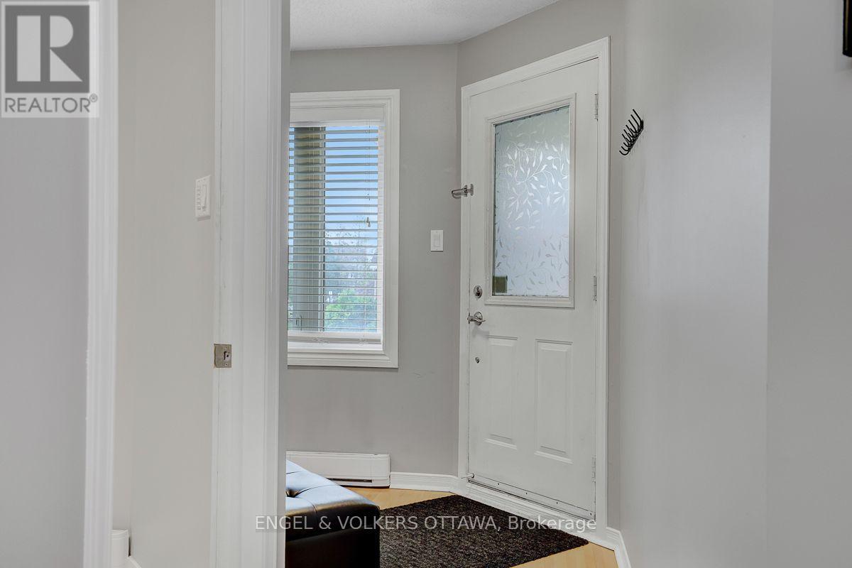 382 Briston Private, Ottawa, ON