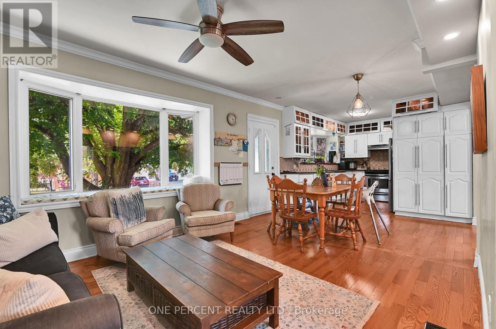 484 Mutual Street, Ottawa, ON - Indoor