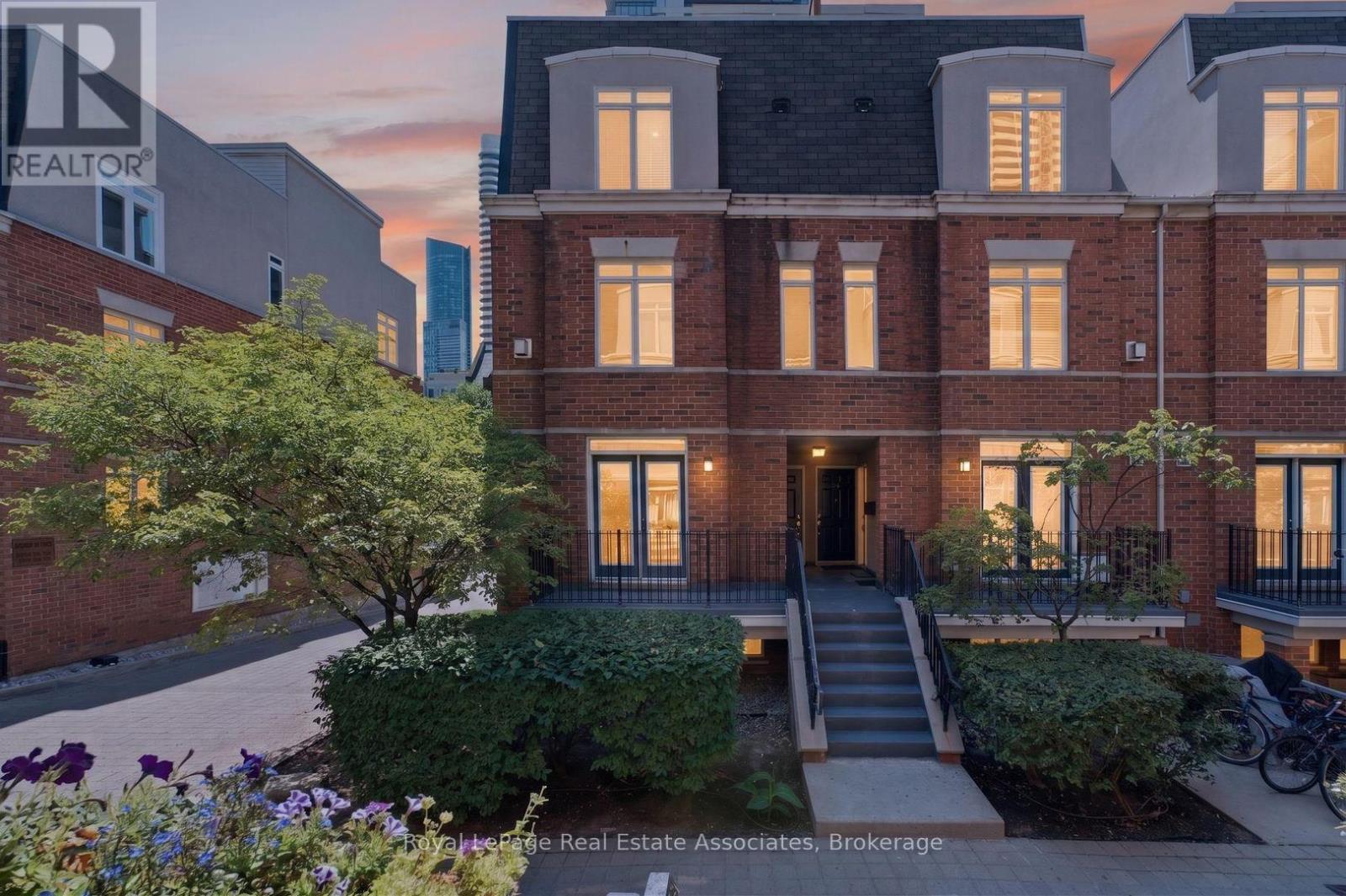 206 - 415 Jarvis Street, Toronto, ON