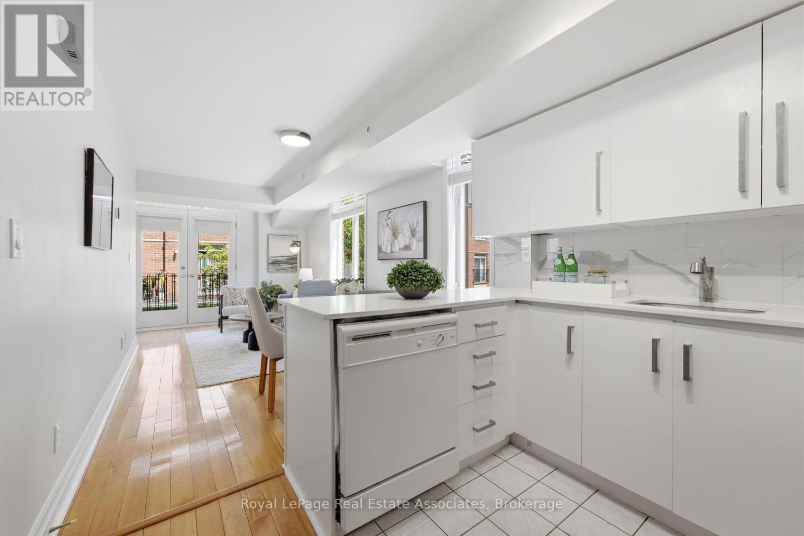 206 - 415 Jarvis Street, Toronto, ON