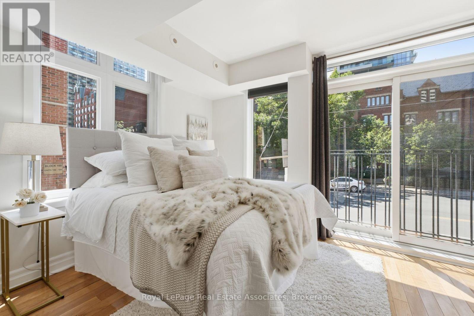 206 - 415 Jarvis Street, Toronto, ON