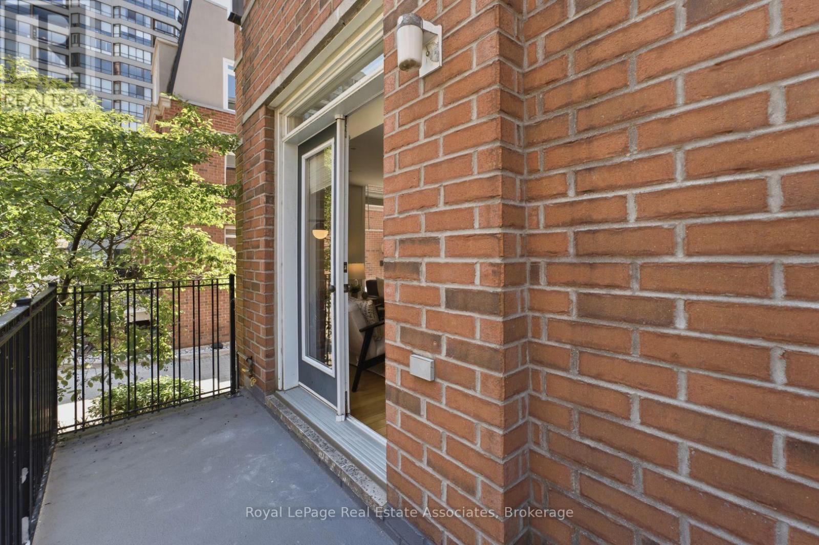 206 - 415 Jarvis Street, Toronto, ON