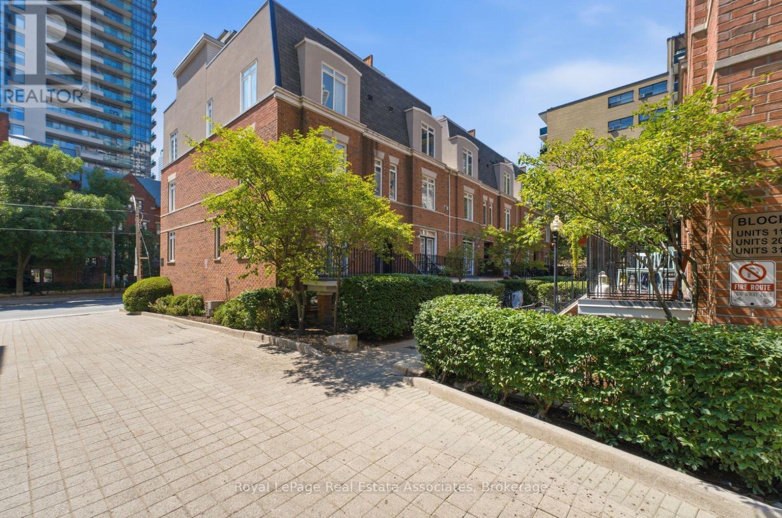 206 - 415 Jarvis Street, Toronto, ON