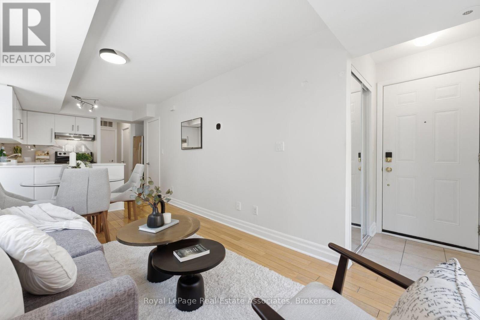 206 - 415 Jarvis Street, Toronto, ON