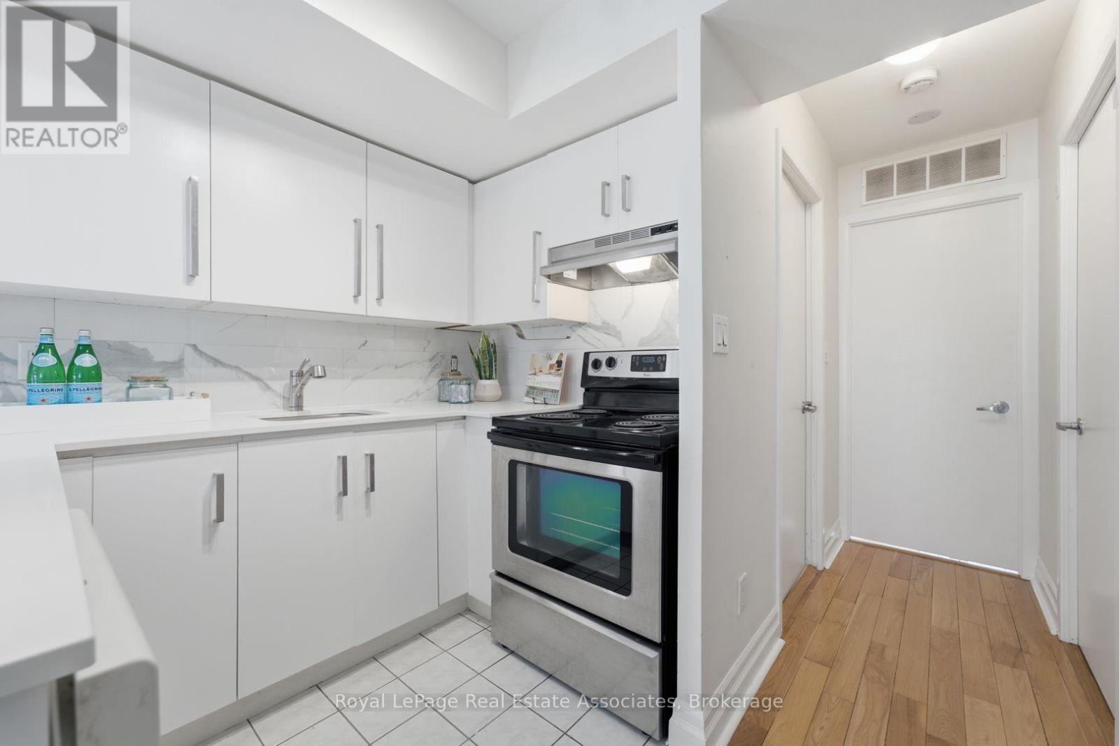 206 - 415 Jarvis Street, Toronto, ON