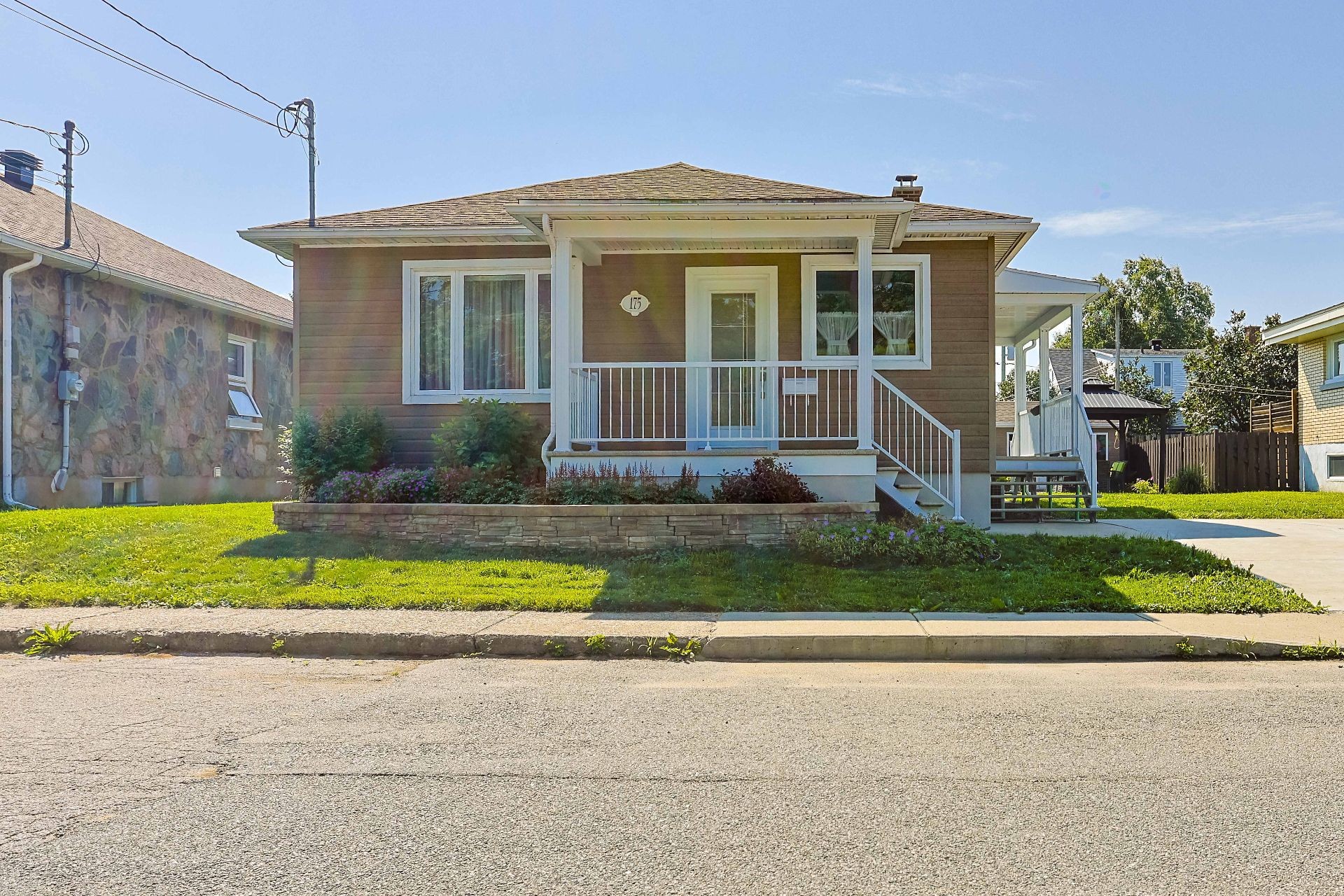 Front of Structure - 175 121E Rue, Shawinigan, QC - Outdoor
