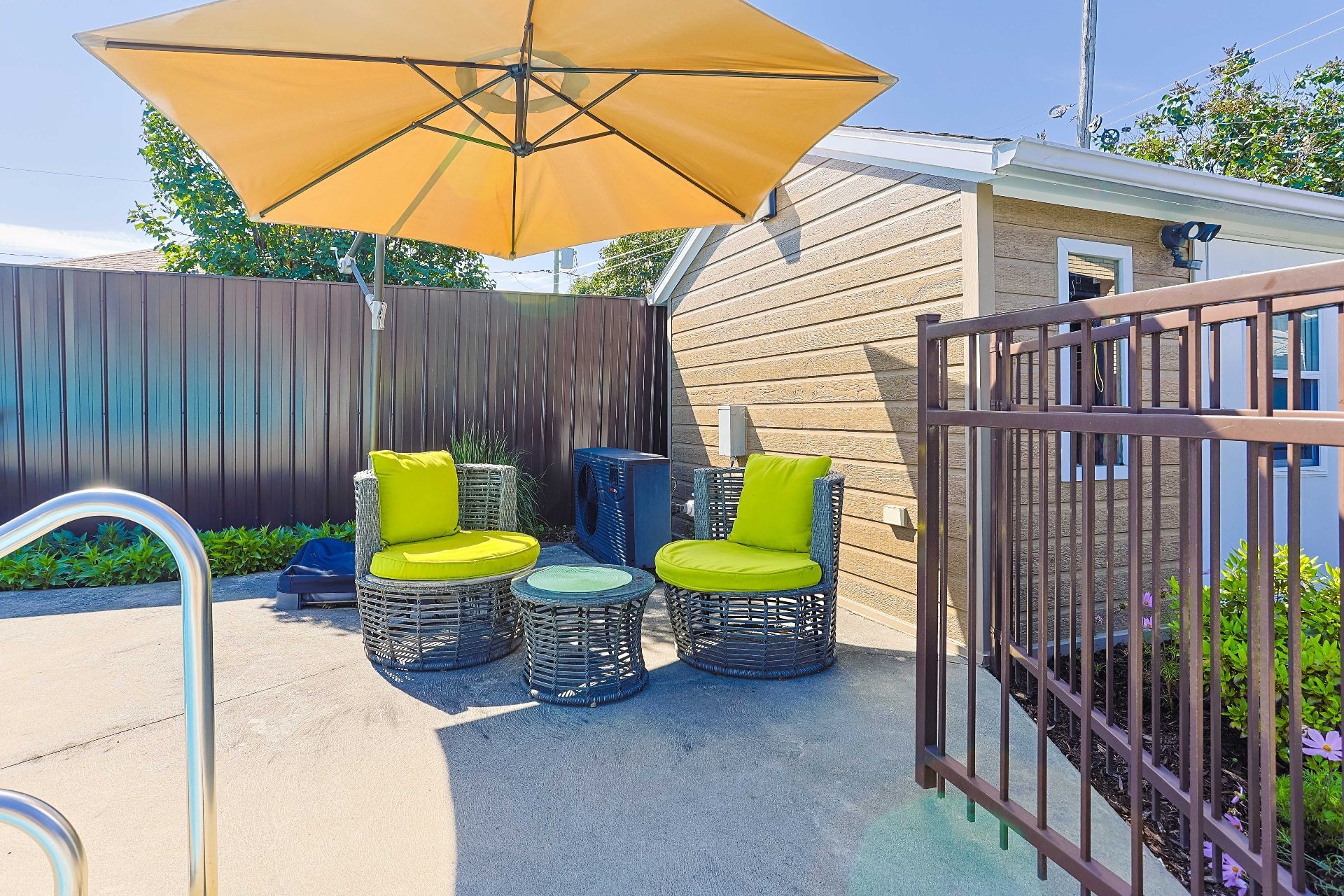 Courtyard - 175 121E Rue, Shawinigan, QC - Outdoor With Exterior