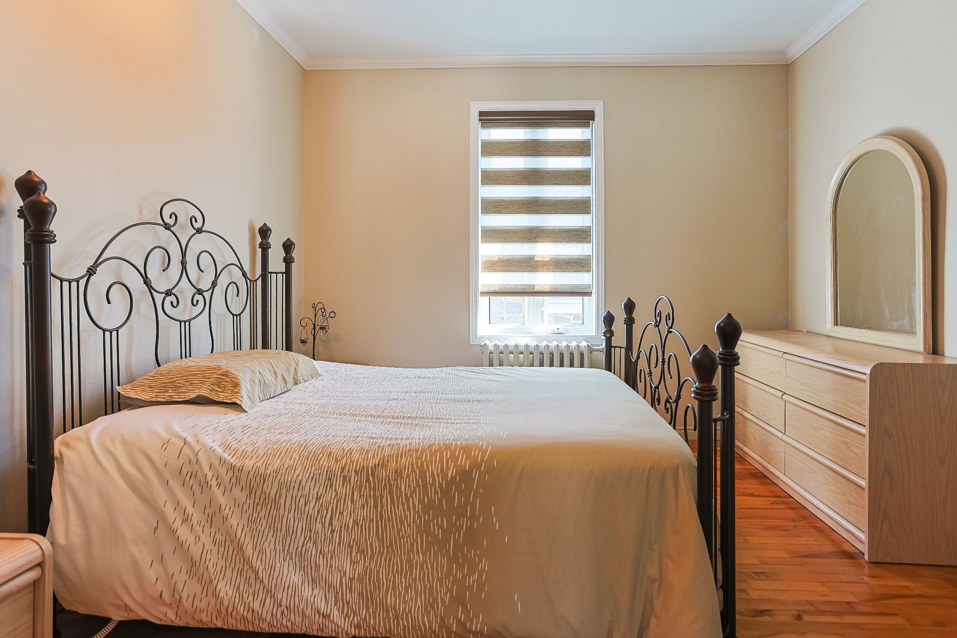 Master Bedroom - 175 121E Rue, Shawinigan, QC - Indoor Photo Showing Bedroom