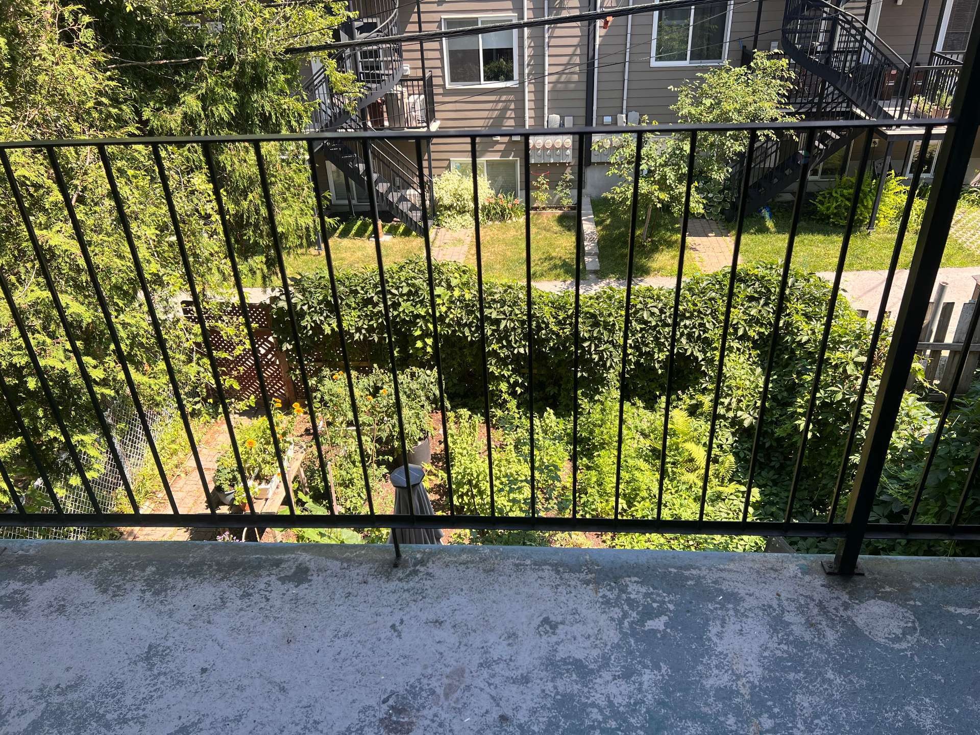 View - 8411 Rue St-Hubert, Montréal (Villeray/Saint-Michel/Parc-Extension), QC - Outdoor