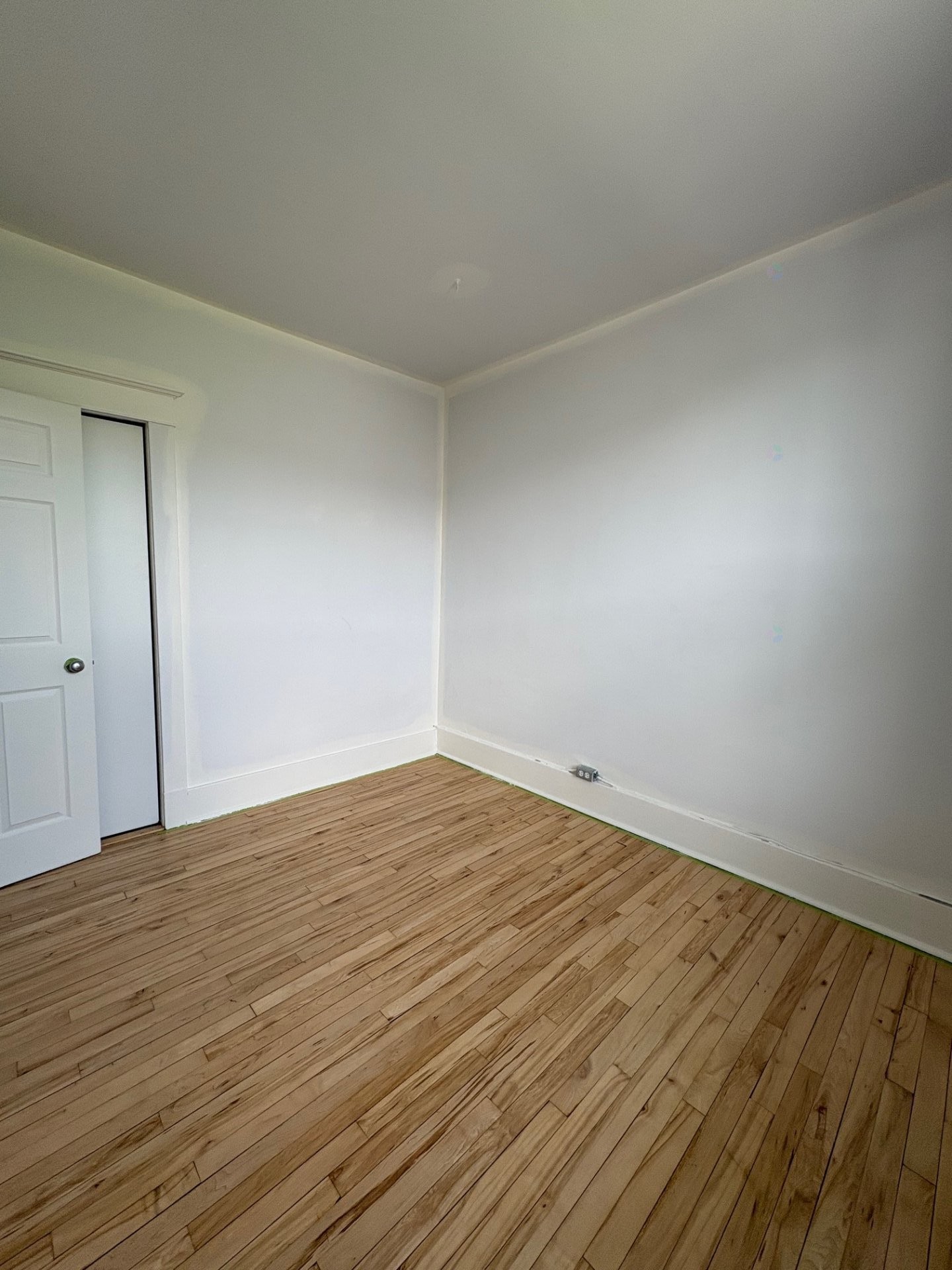 Bedroom - 8411 Rue St-Hubert, Montréal (Villeray/Saint-Michel/Parc-Extension), QC - Indoor Photo Showing Other Room
