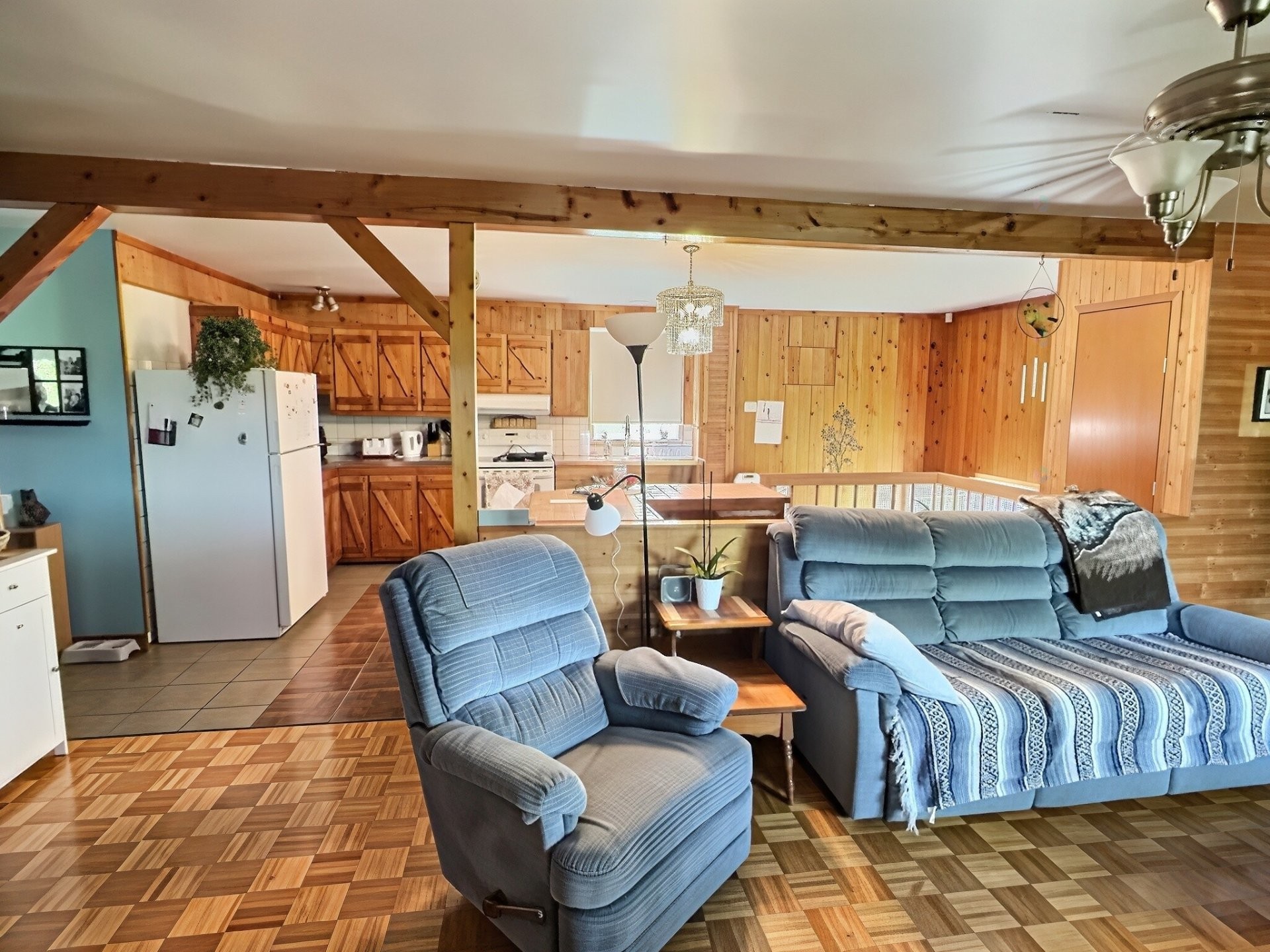 Overall view - 22 7E Avenue, Champneuf, QC - Indoor Photo Showing Living Room
