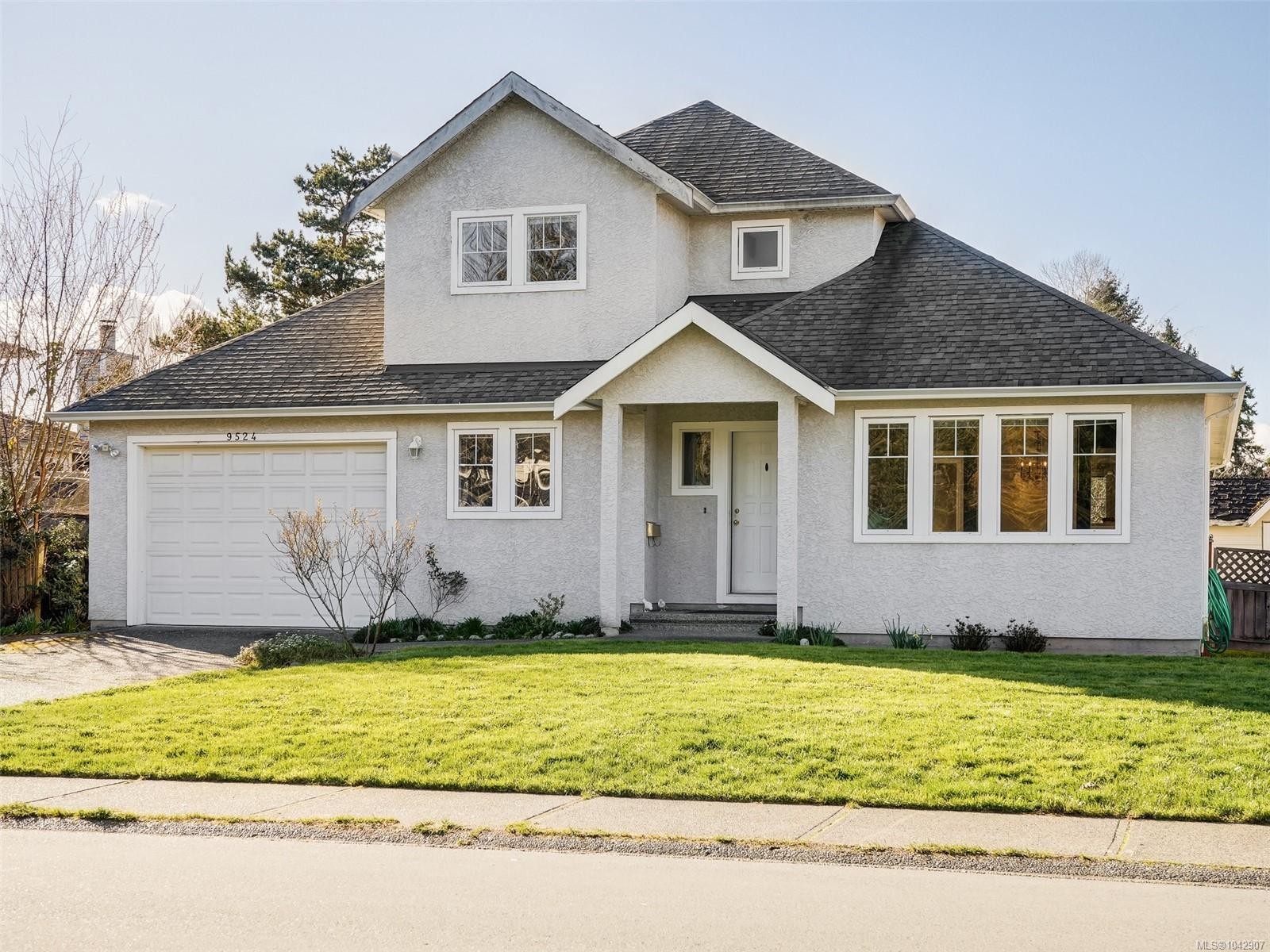 9524 Greenglade Rd, Sidney, BC
