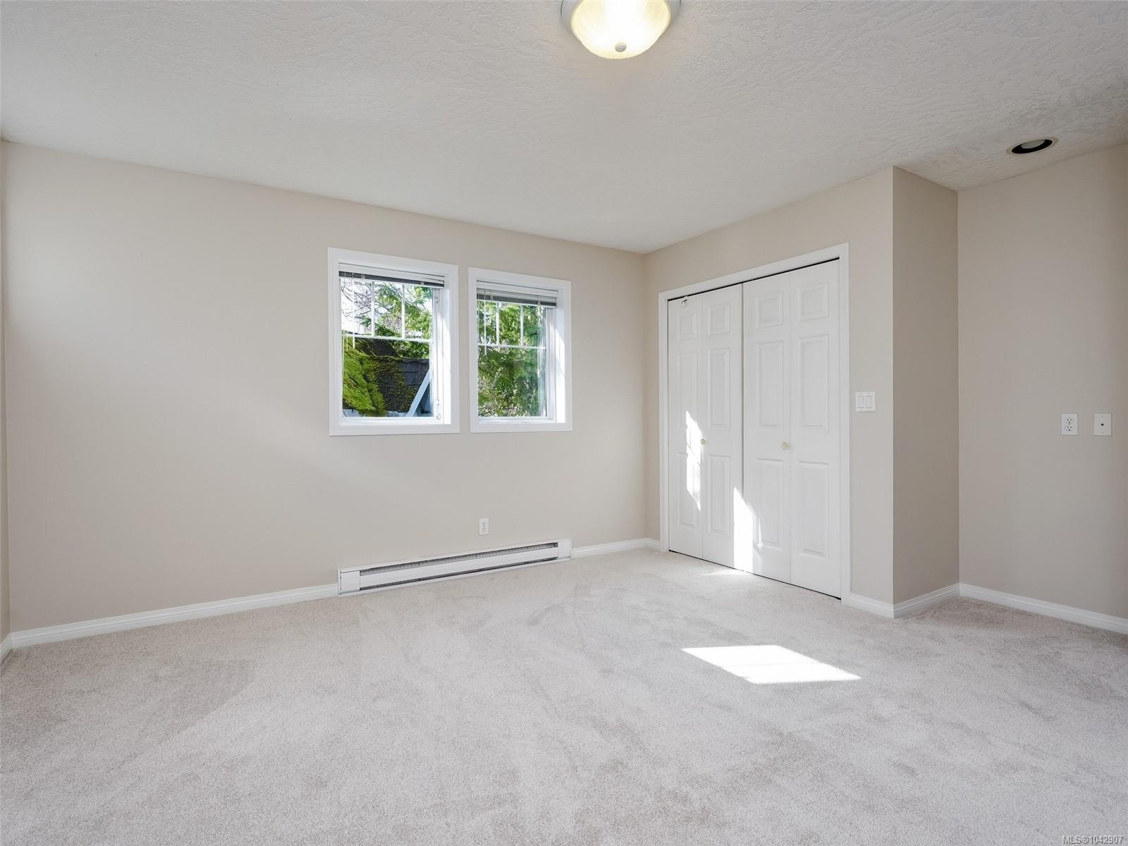 9524 Greenglade Rd, Sidney, BC