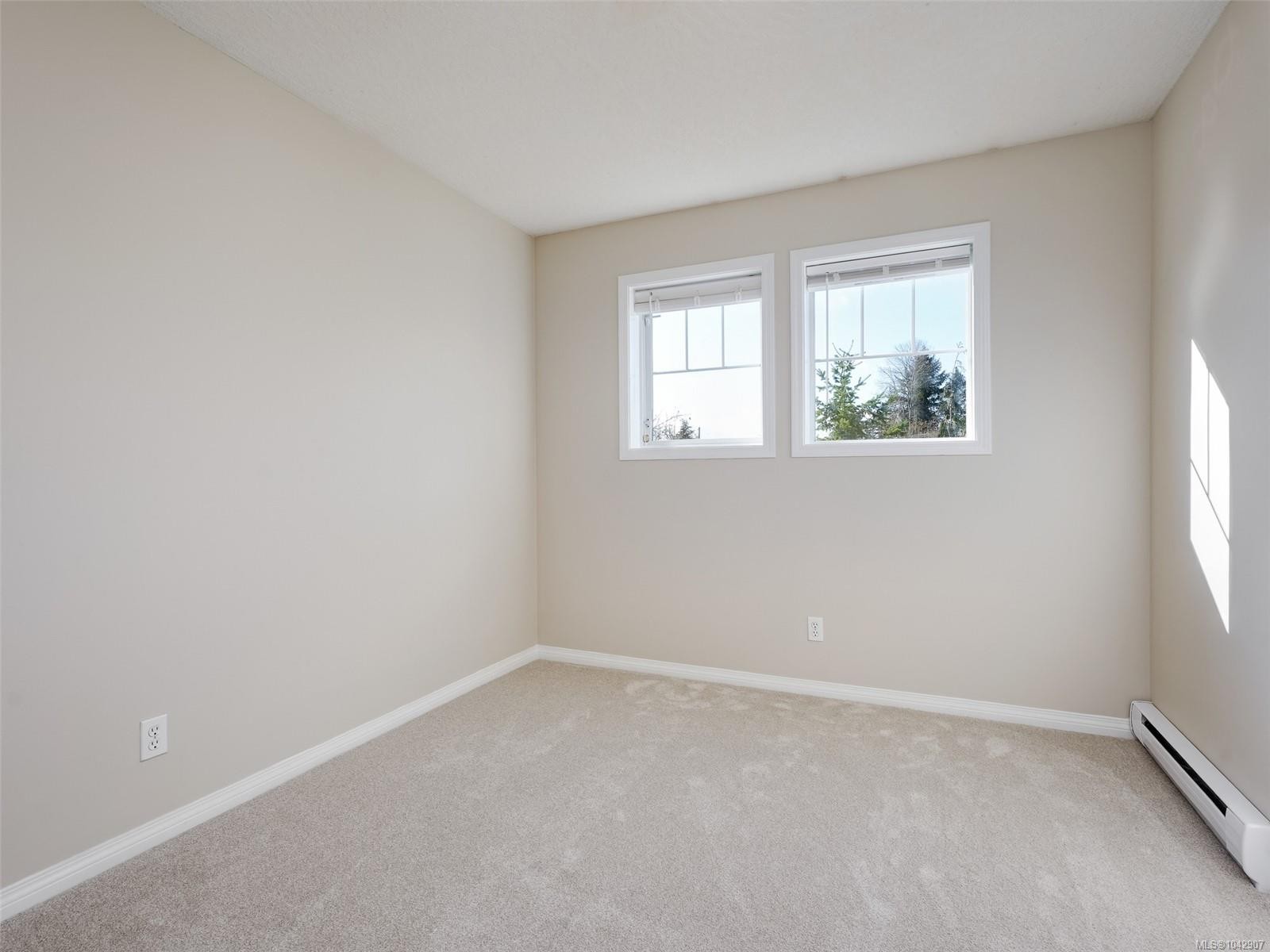 9524 Greenglade Rd, Sidney, BC