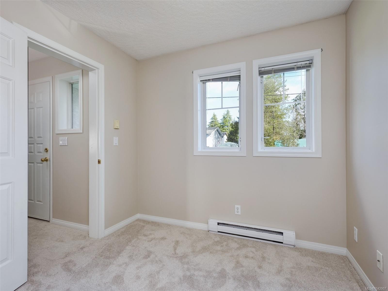 9524 Greenglade Rd, Sidney, BC