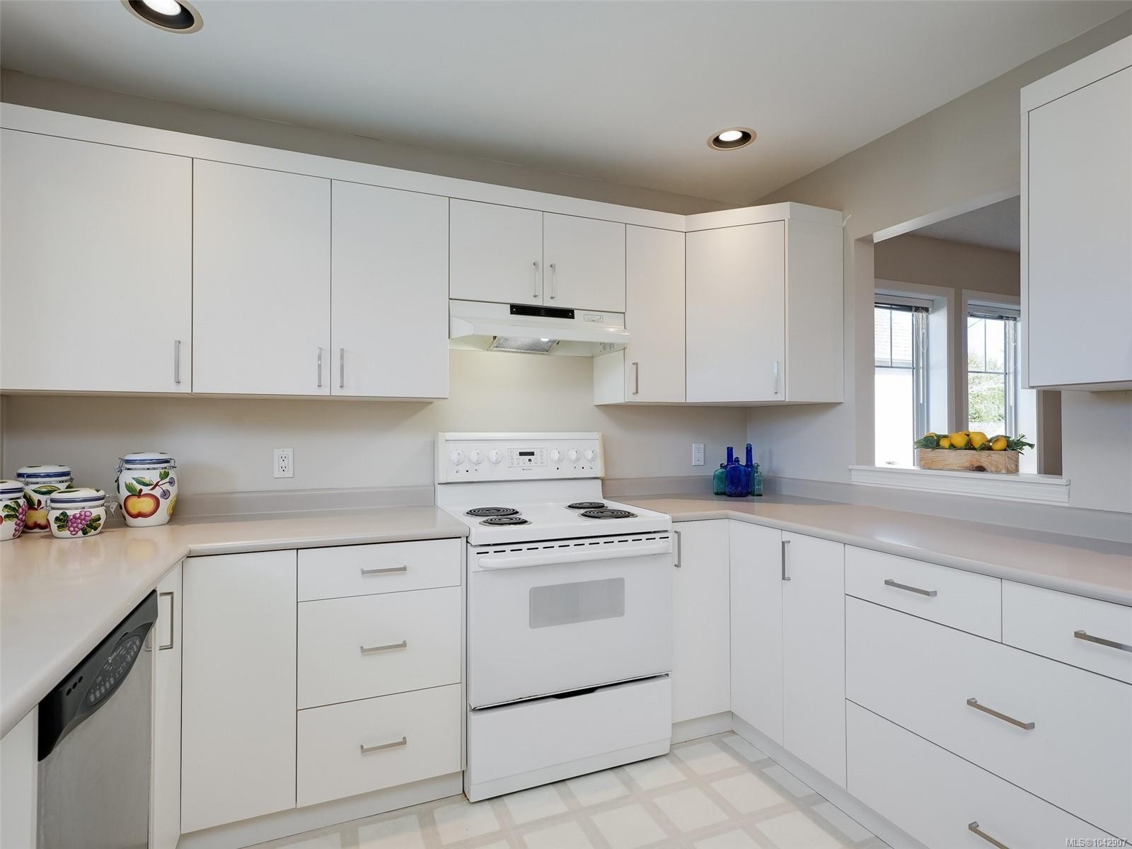 9524 Greenglade Rd, Sidney, BC