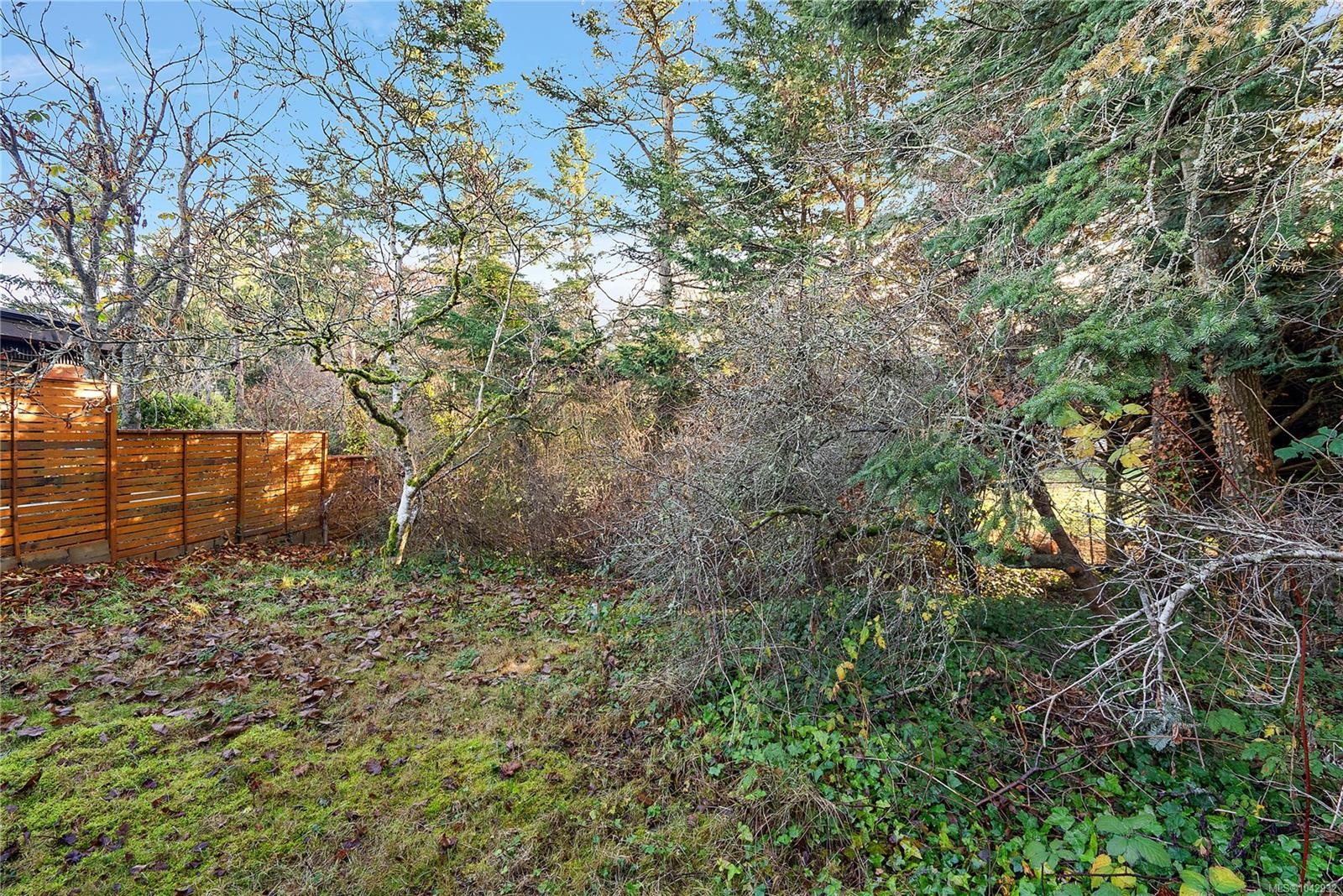10211 Resthaven Dr, Sidney, BC