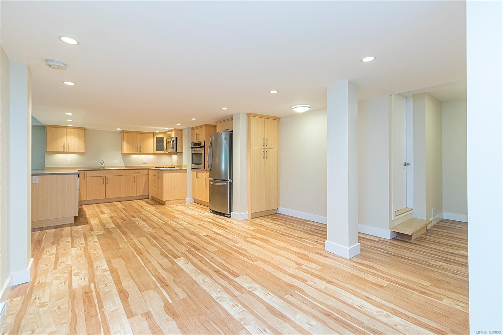 1 Briar Pl, Victoria, BC
