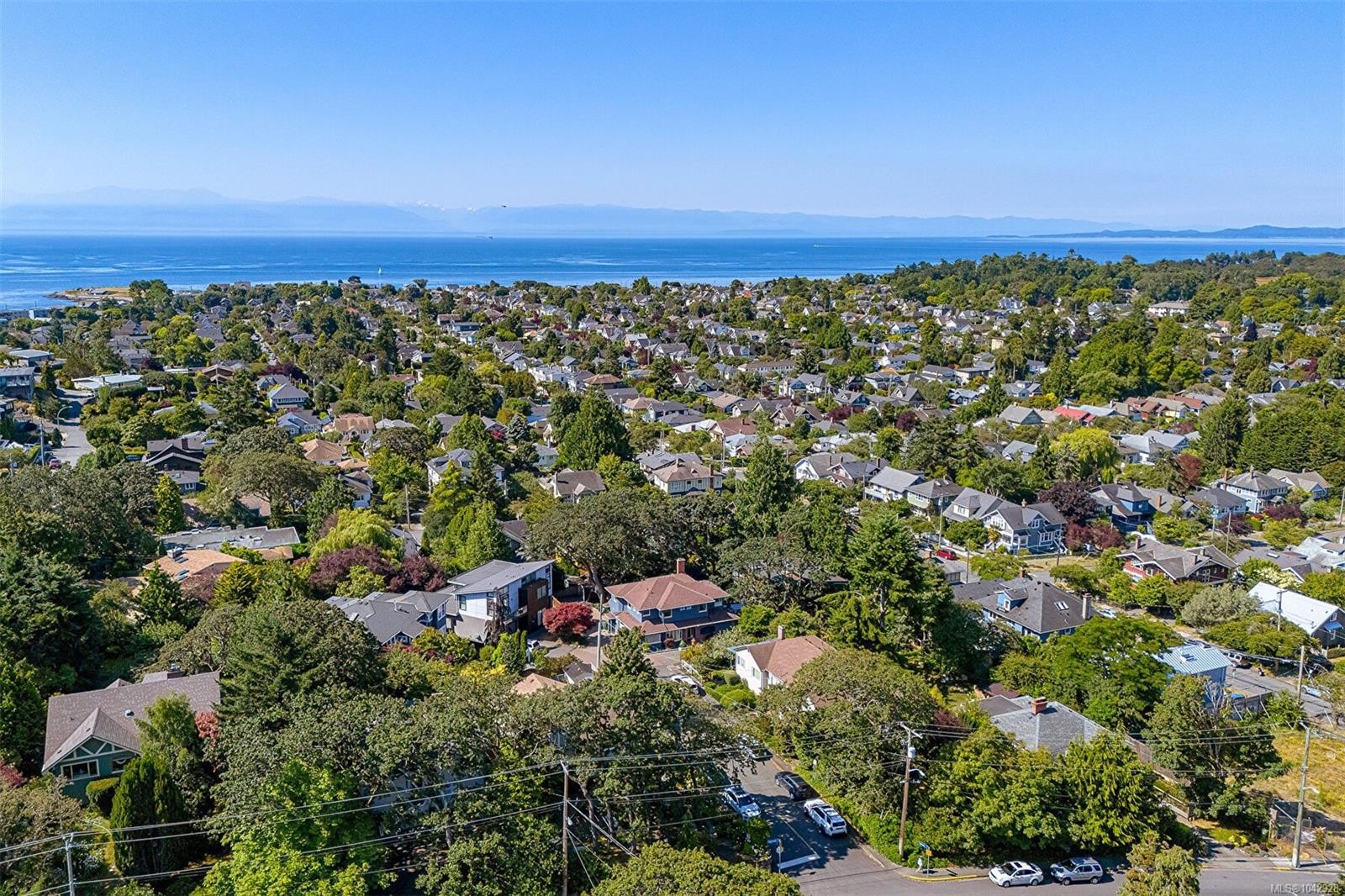 1 Briar Pl, Victoria, BC