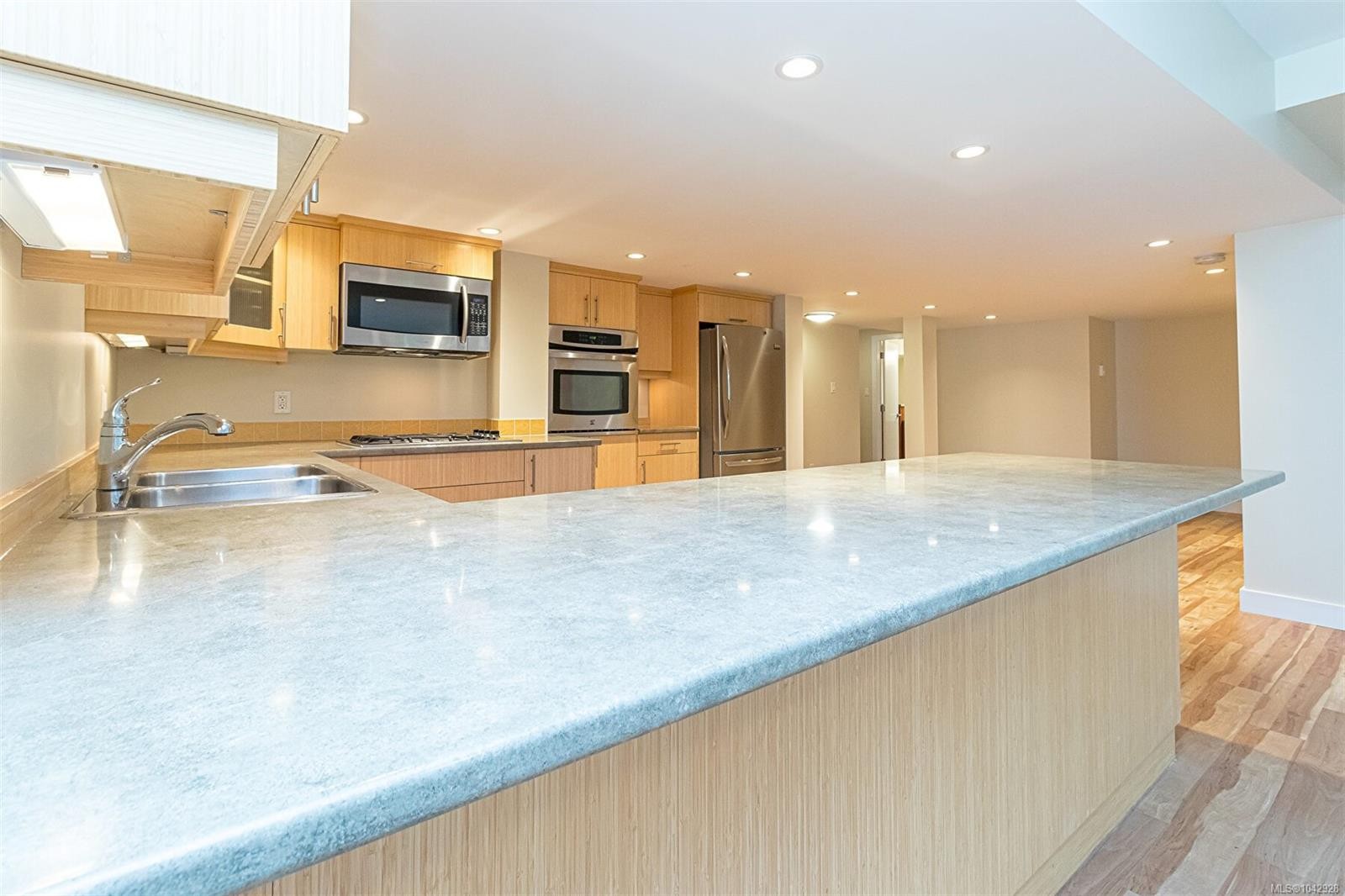 1 Briar Pl, Victoria, BC