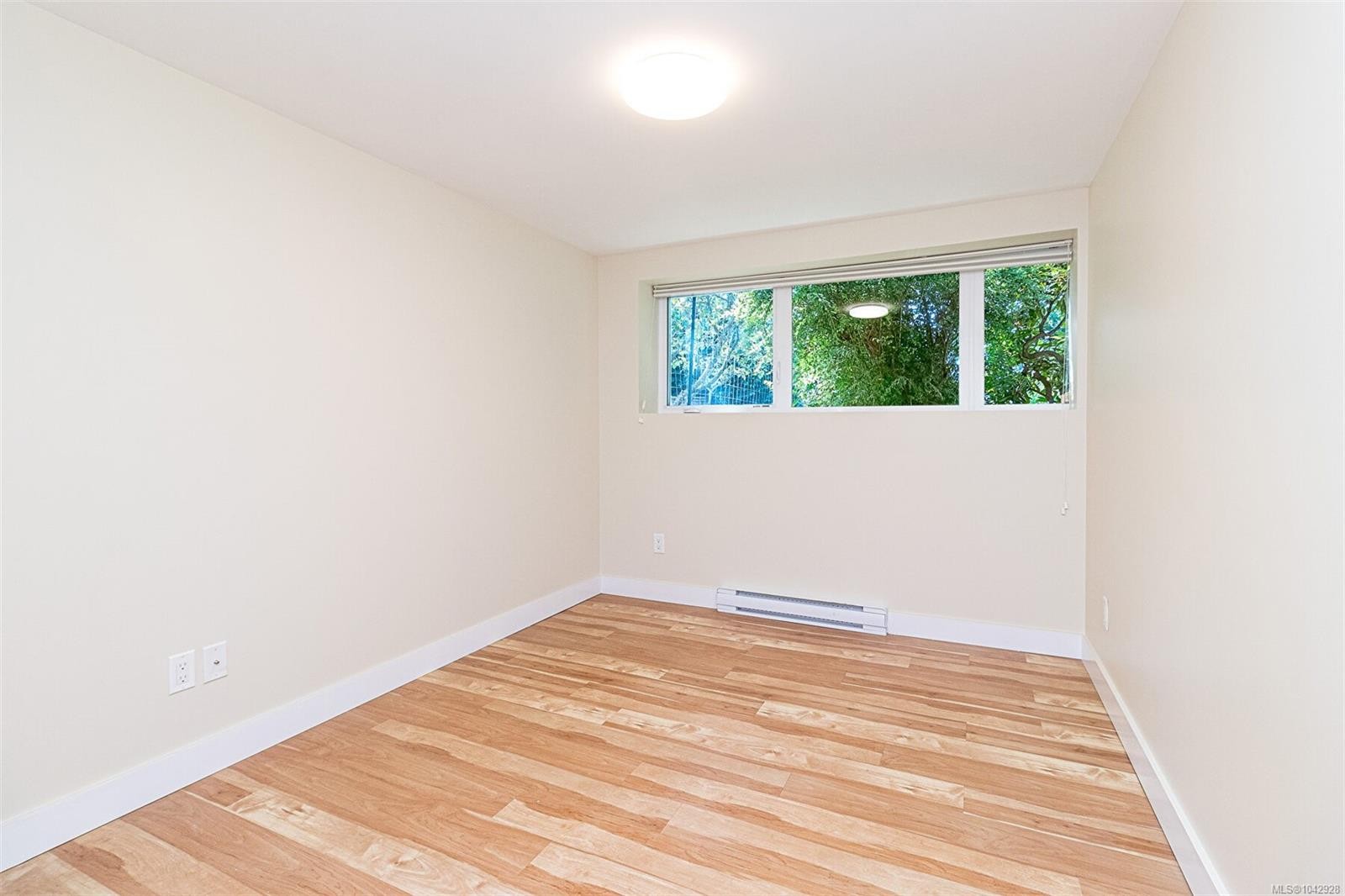 1 Briar Pl, Victoria, BC