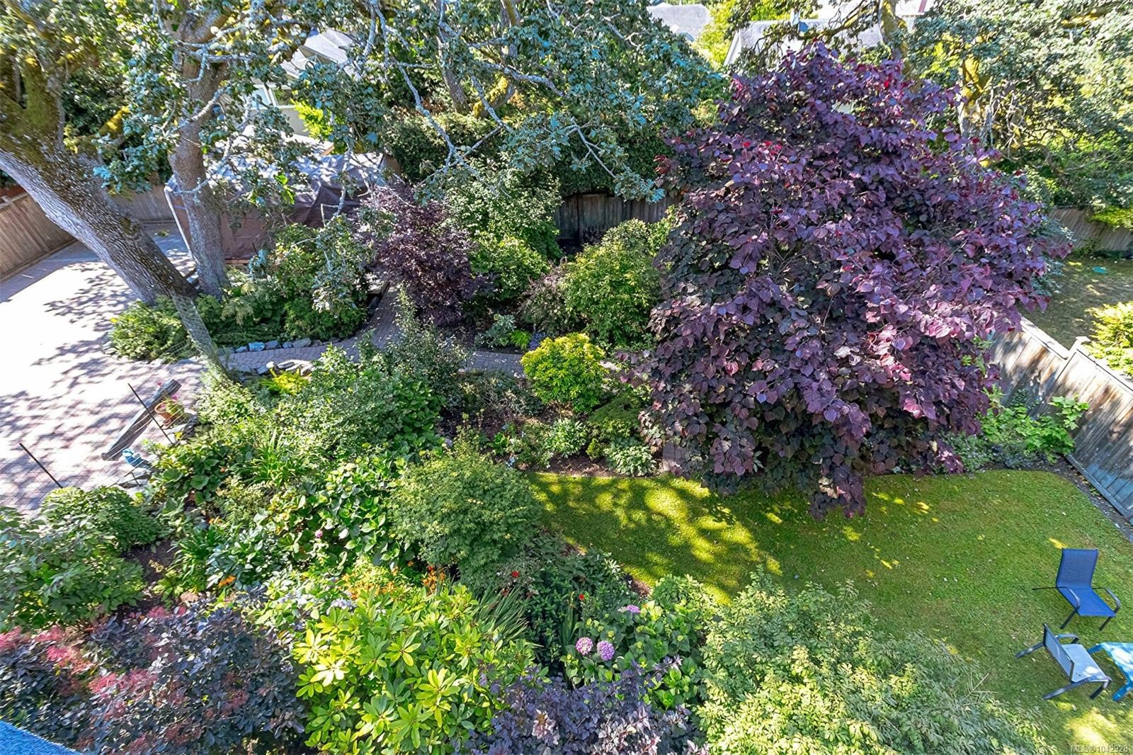 1 Briar Pl, Victoria, BC